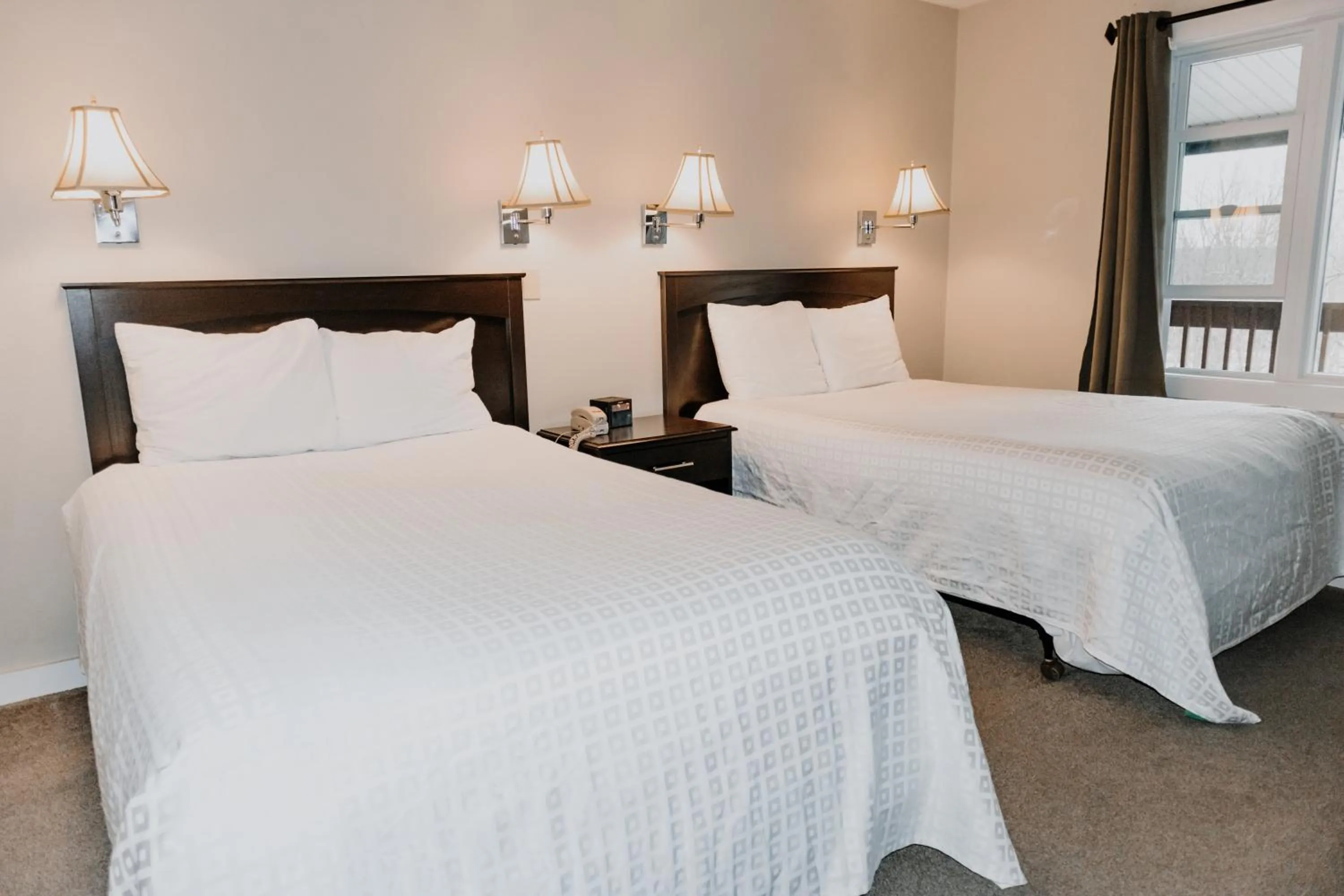 Bed in Carriage House Country Club