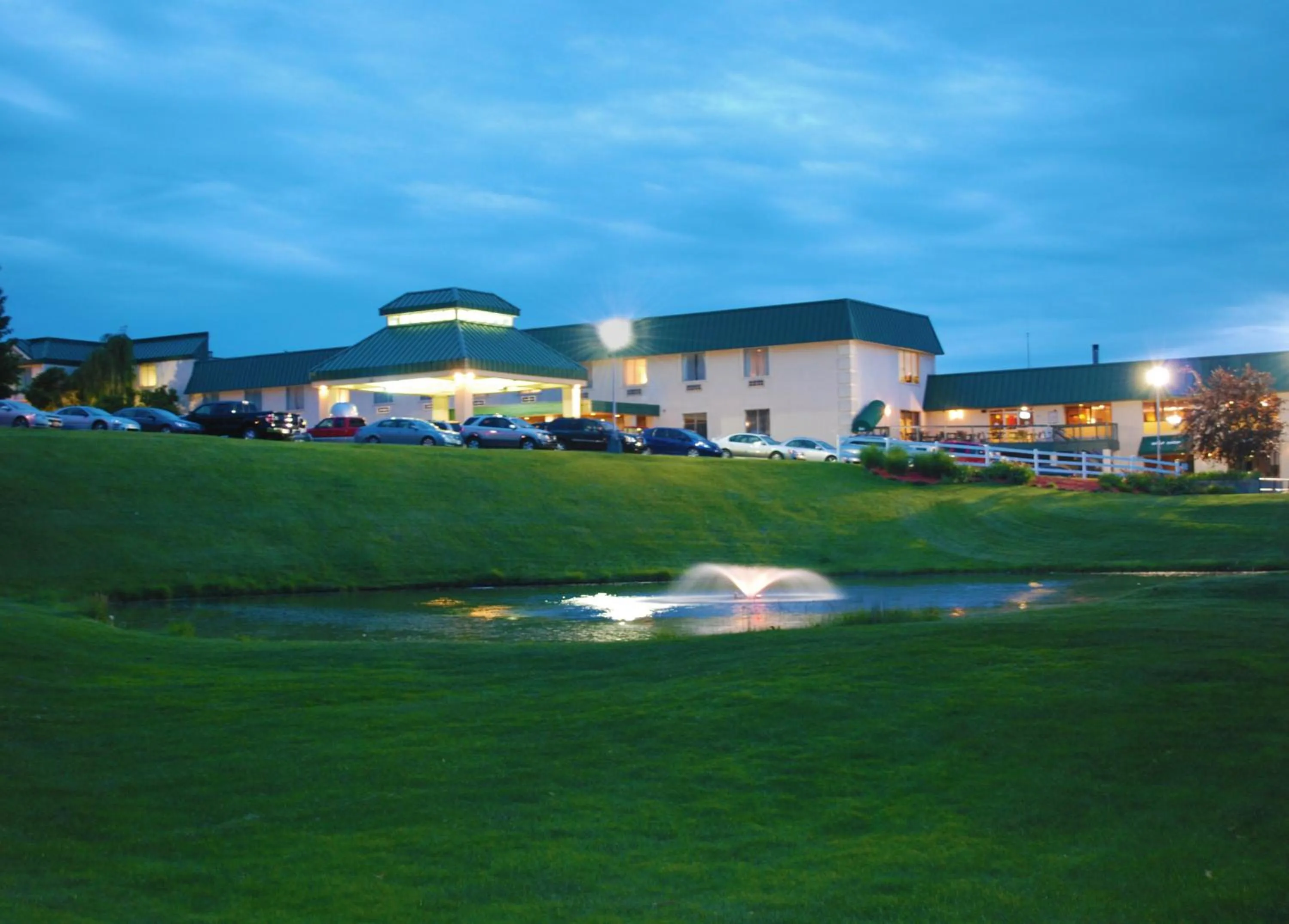 Facade/entrance in Lakeview Golf Resort