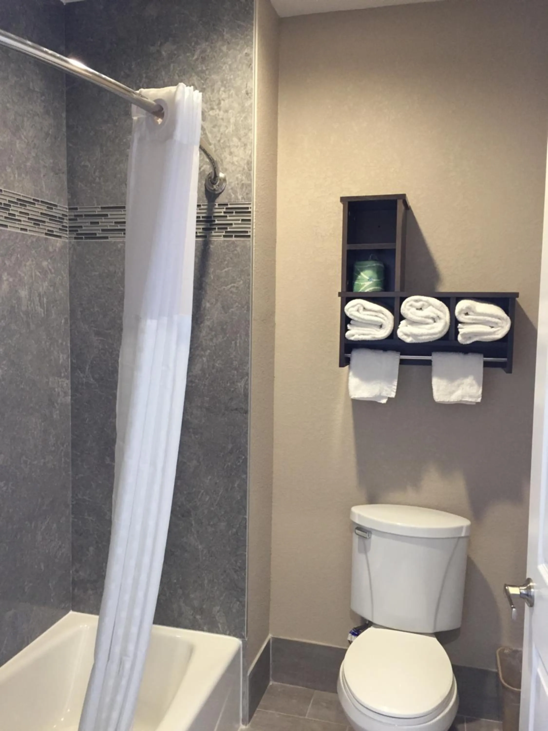 Econo Lodge Inn & Suites Houston NW-Cy-Fair