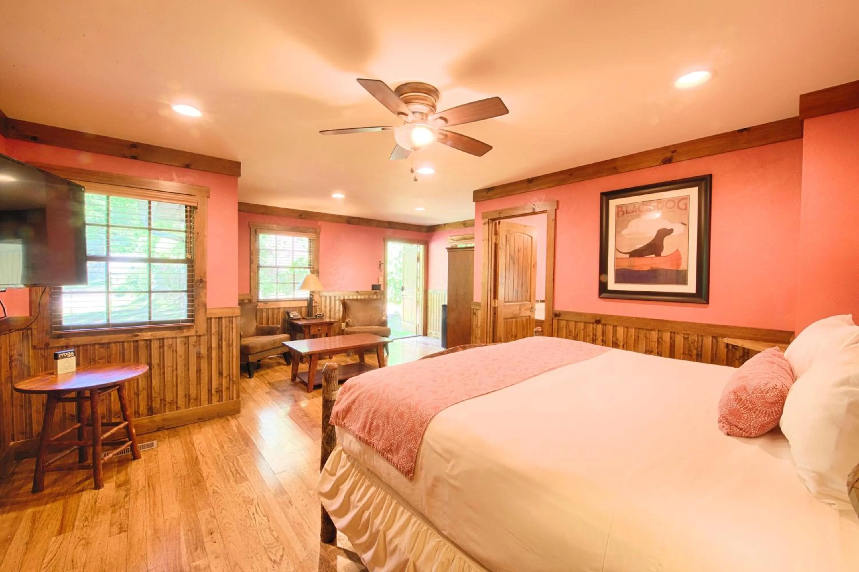 Bed in Historic Tapoco Lodge Resort