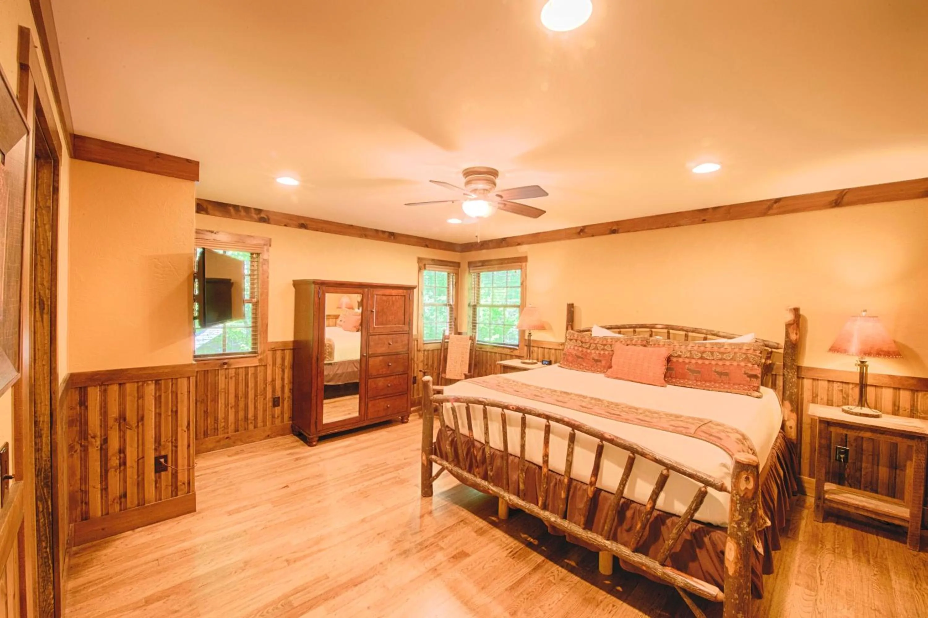 Bed in Historic Tapoco Lodge Resort