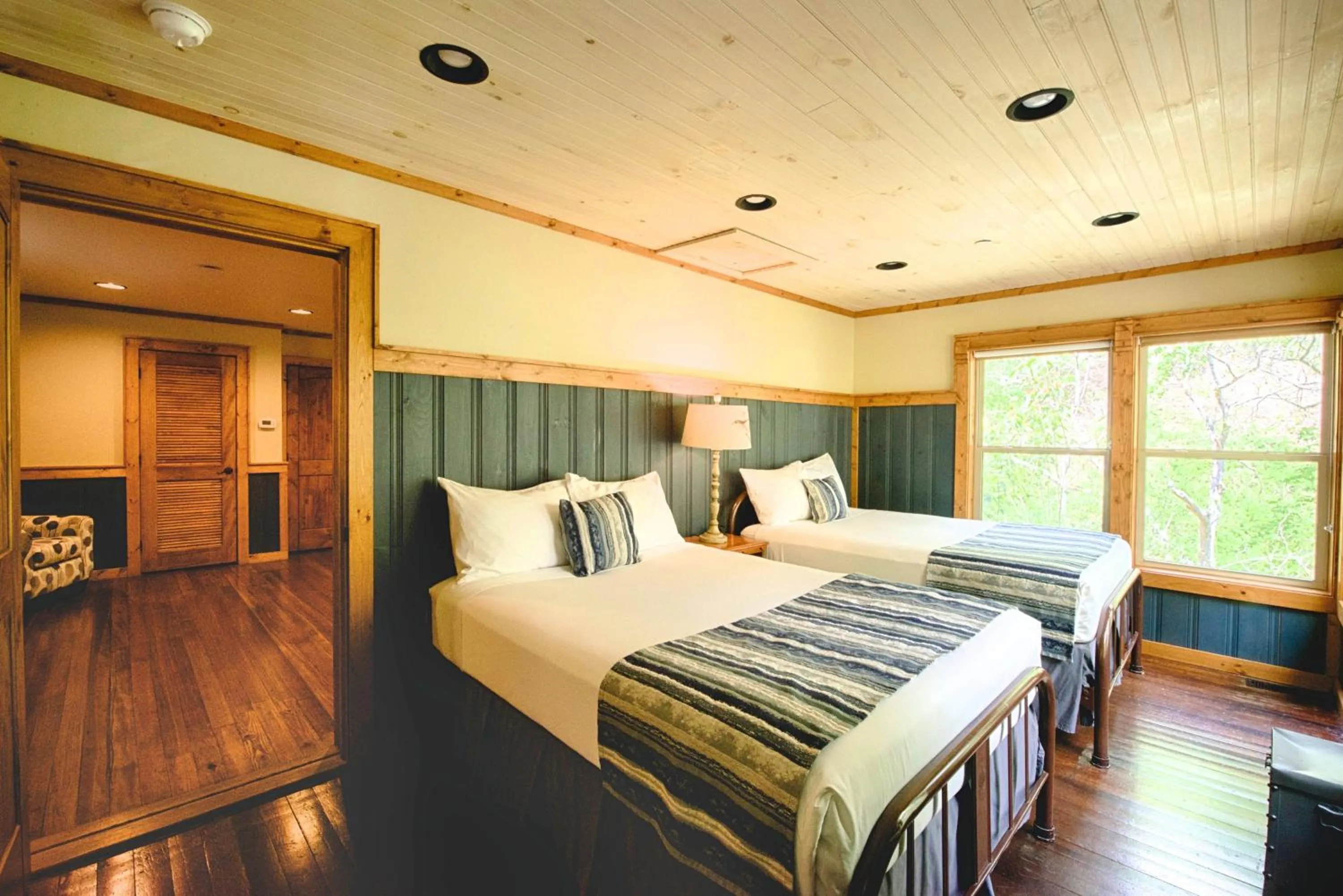 Bed in Historic Tapoco Lodge Resort