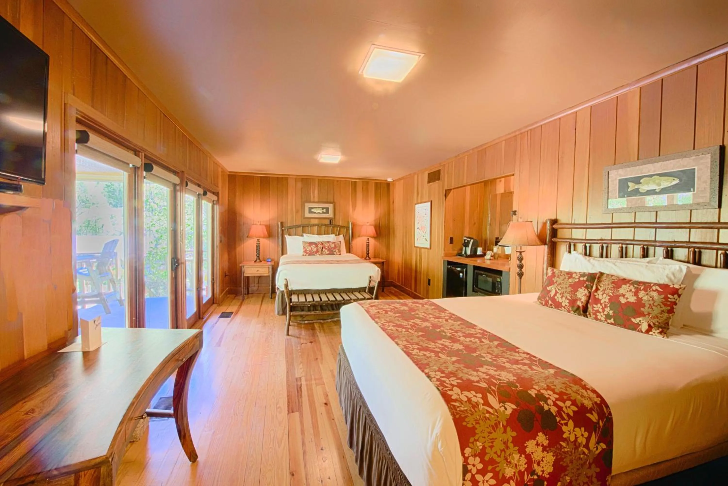 Bed in Historic Tapoco Lodge Resort