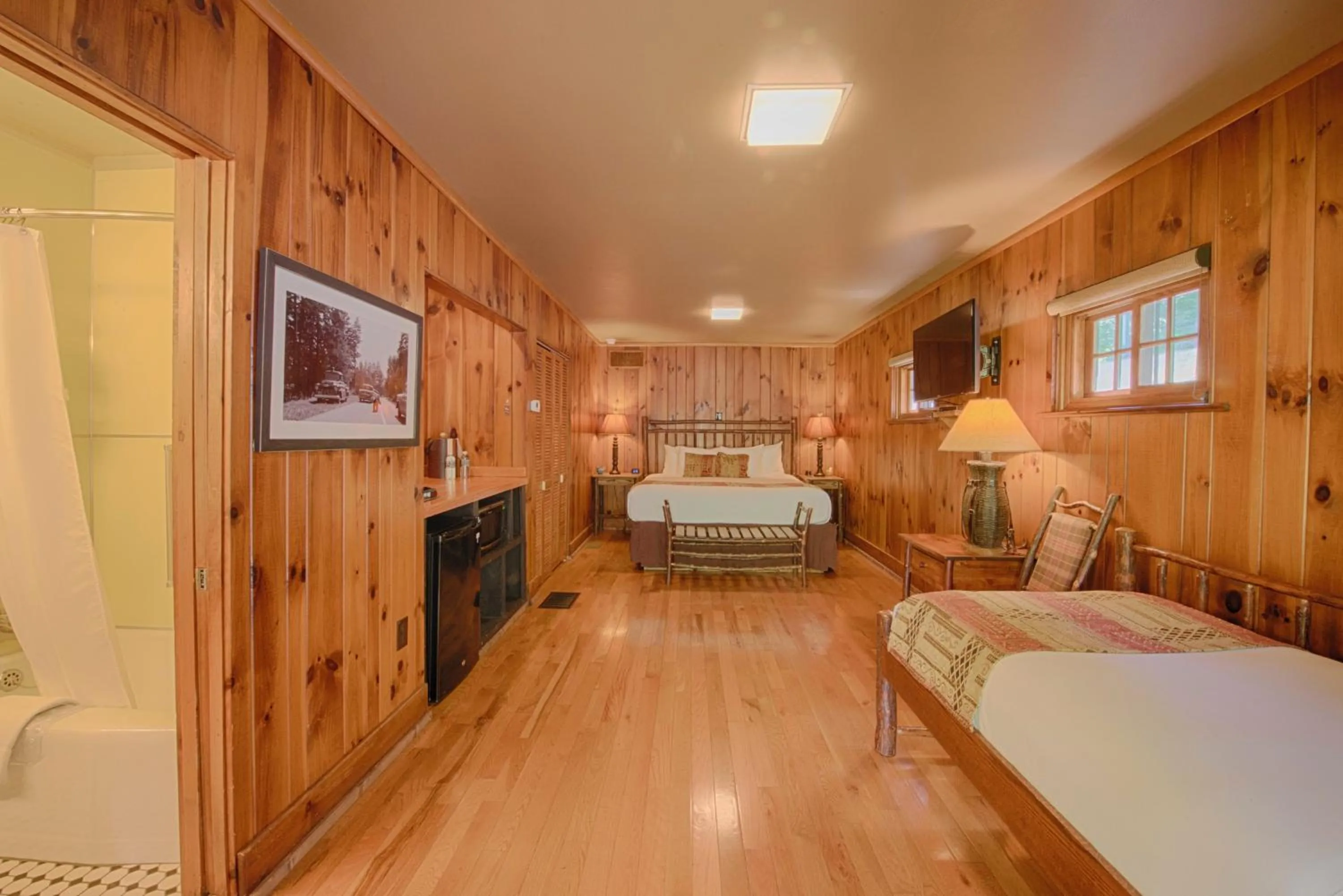 Bed in Historic Tapoco Lodge Resort