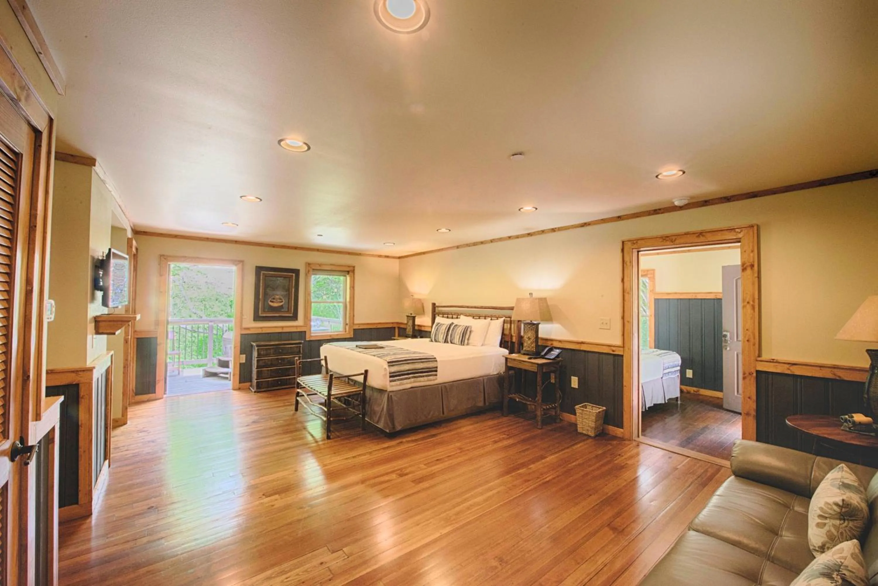 Bed in Historic Tapoco Lodge Resort