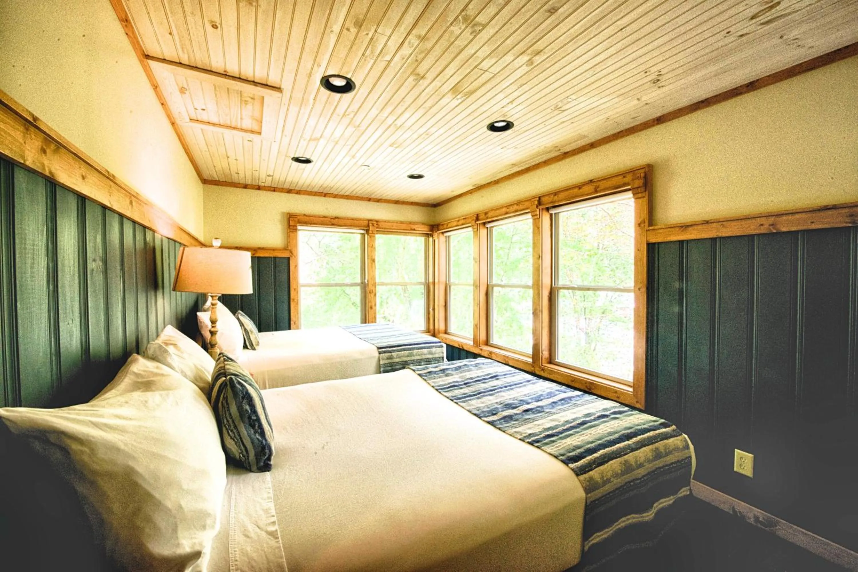 Bed in Historic Tapoco Lodge Resort