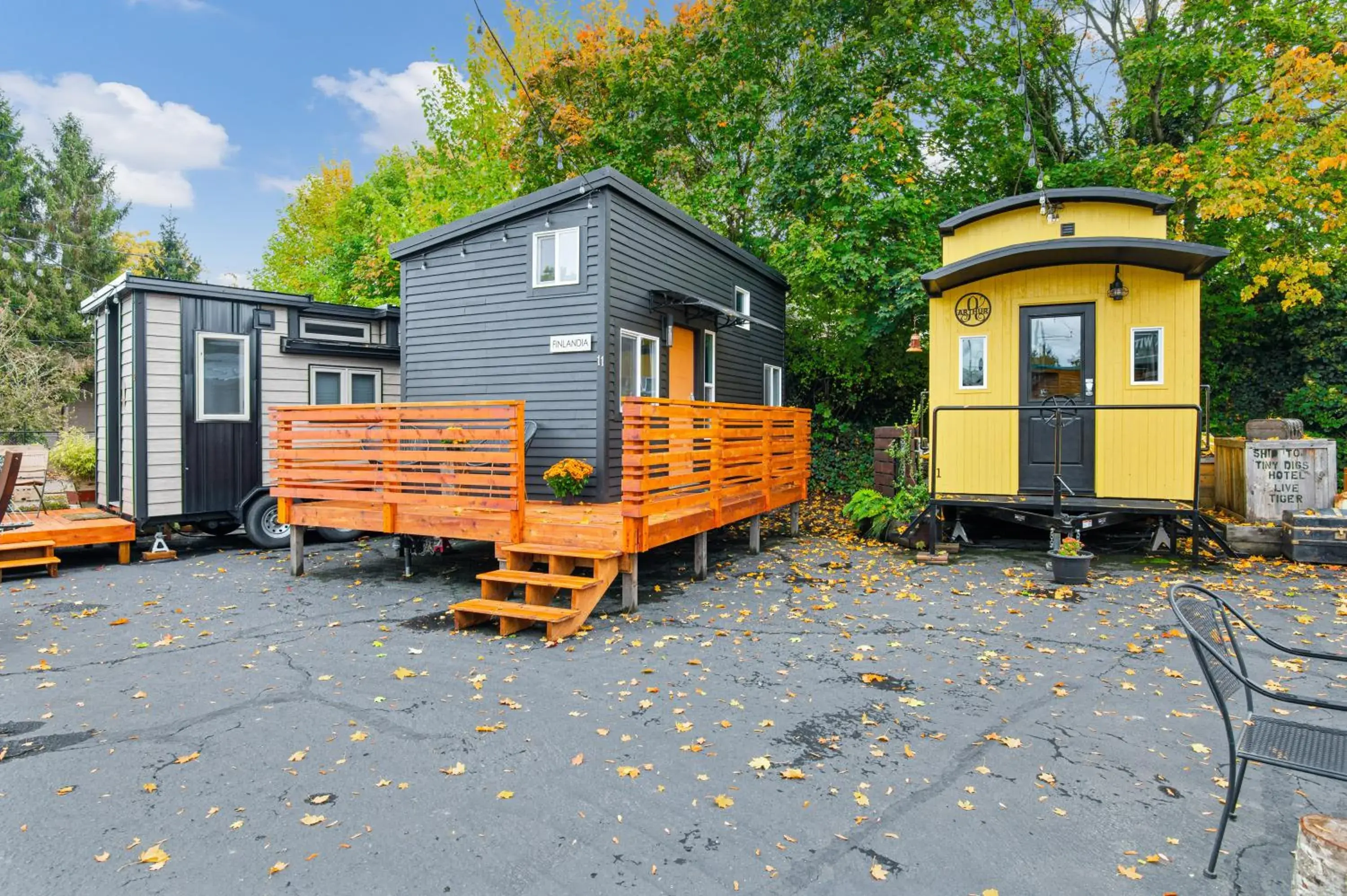 Tiny Digs - Hotel of Tiny Houses Tiny Digs - Hotel of Tiny Houses