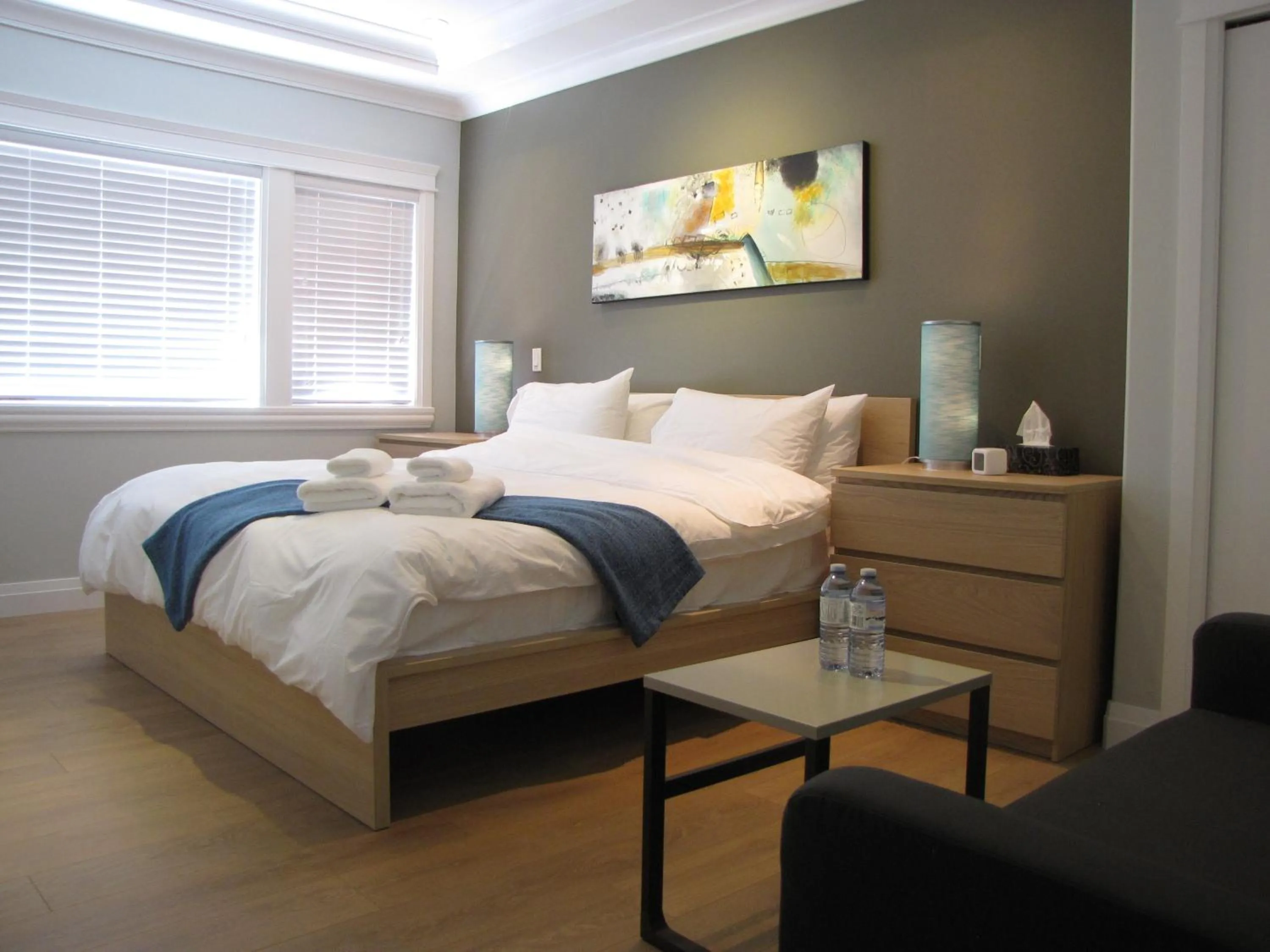 Deluxe King Room in Riverfront Bed and Breakfast