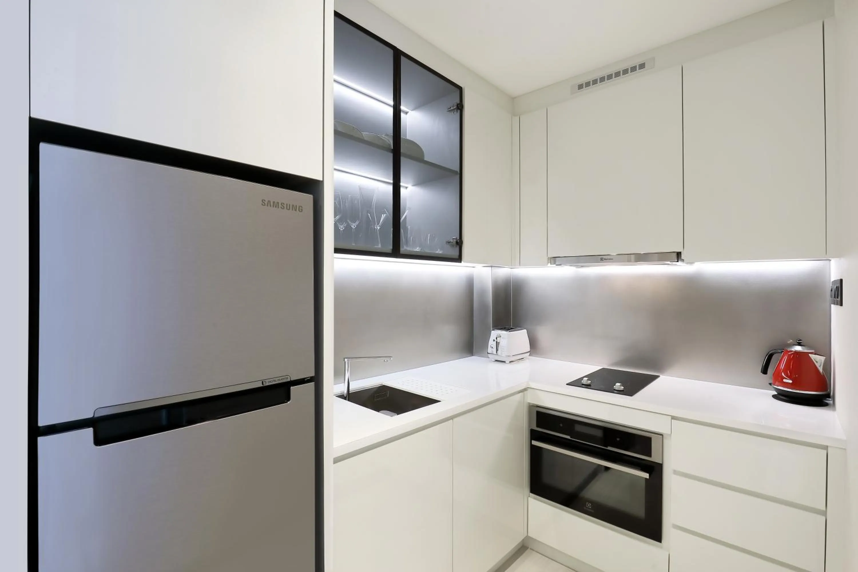 kitchen in Oakwood Studios Singapore