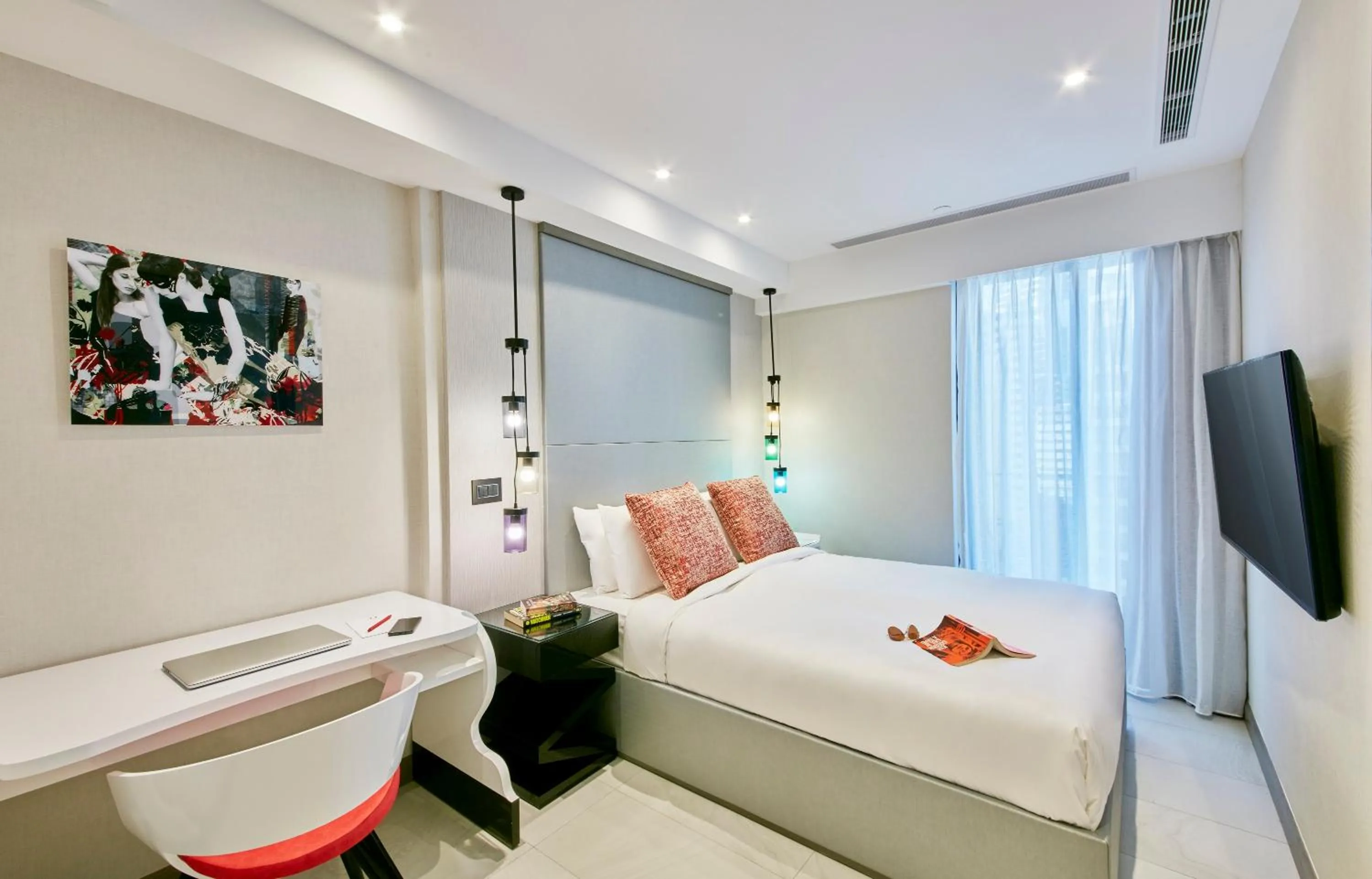 Bed in Oakwood Studios Singapore