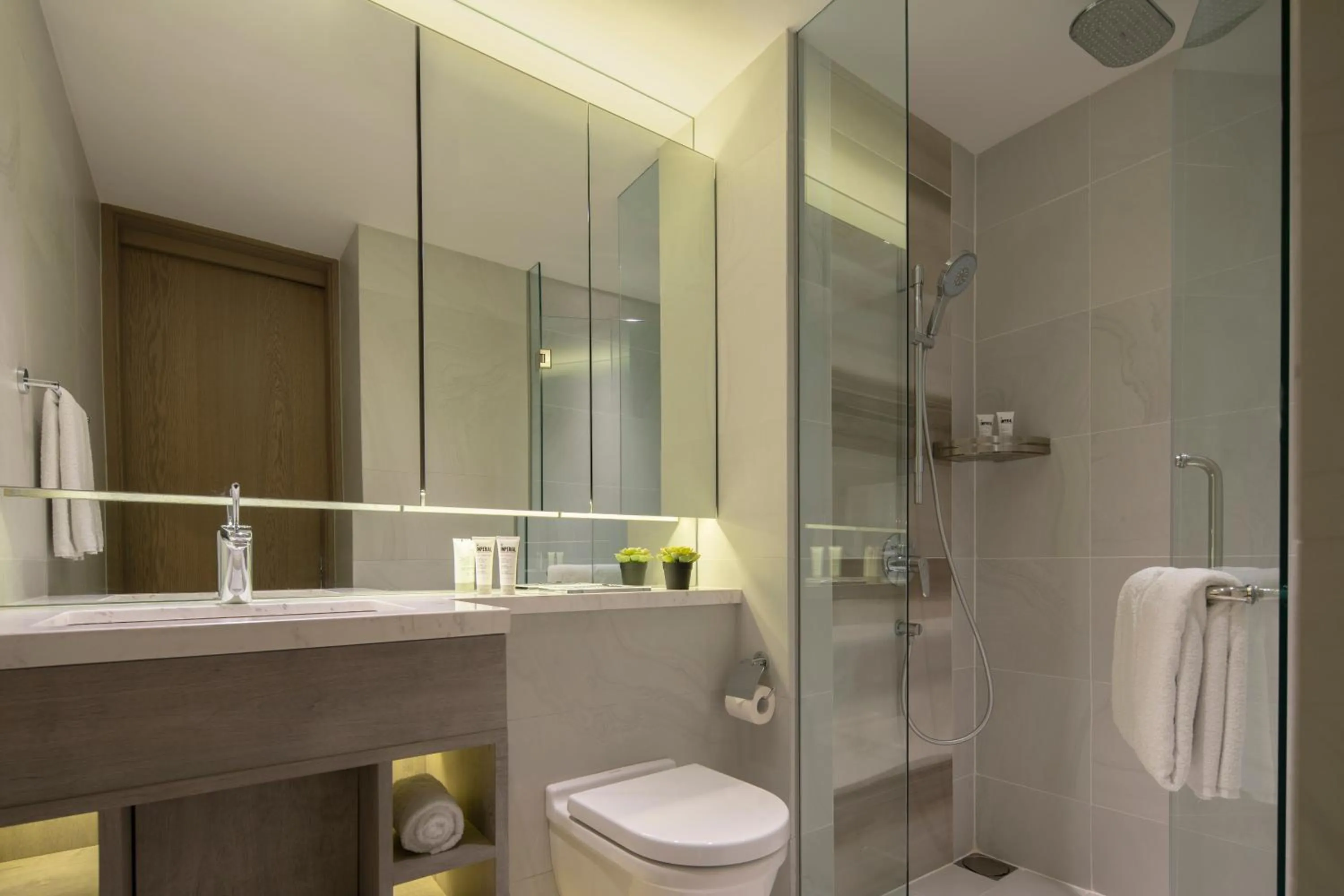 Bathroom in Oakwood Studios Singapore