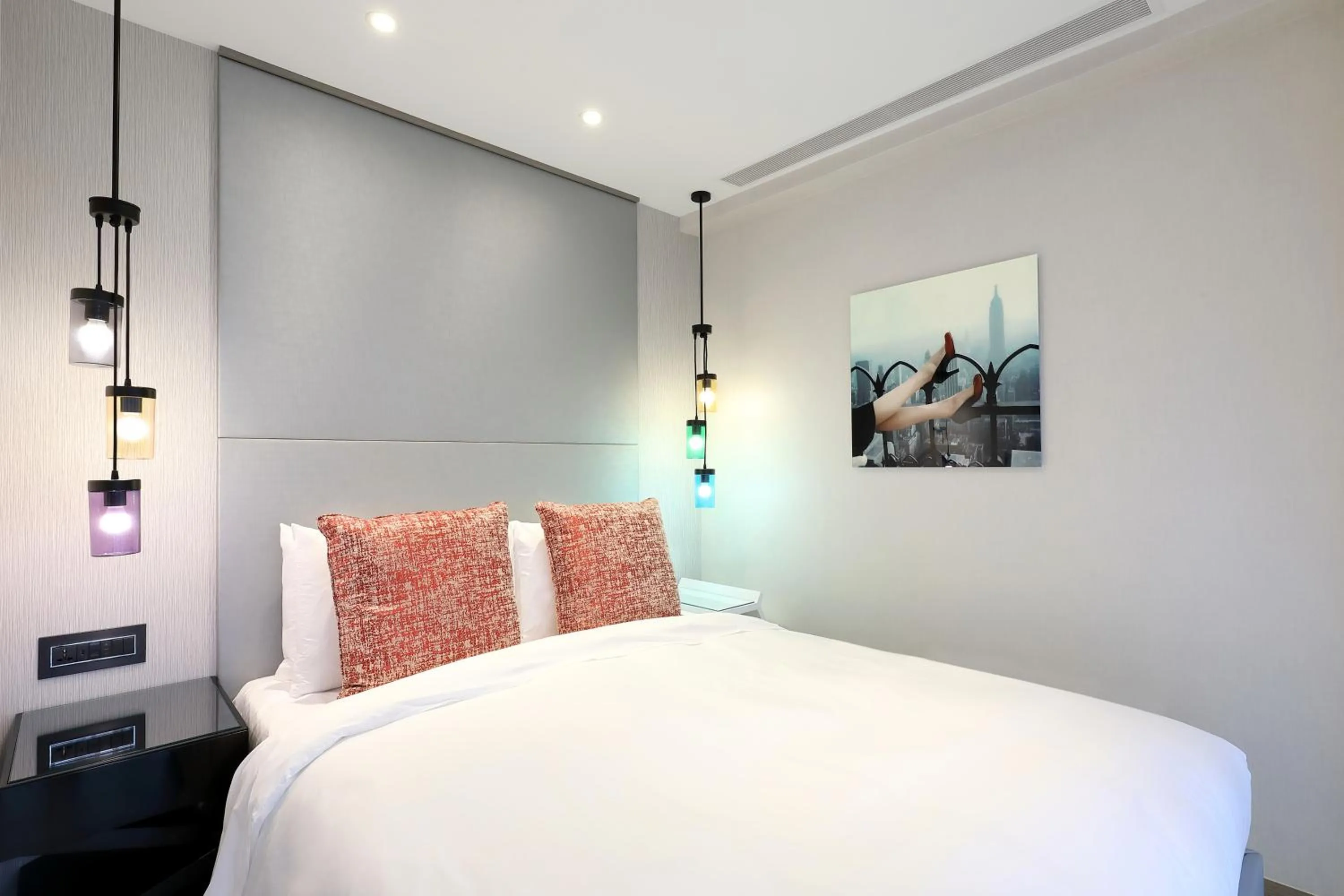 Bed in Oakwood Studios Singapore