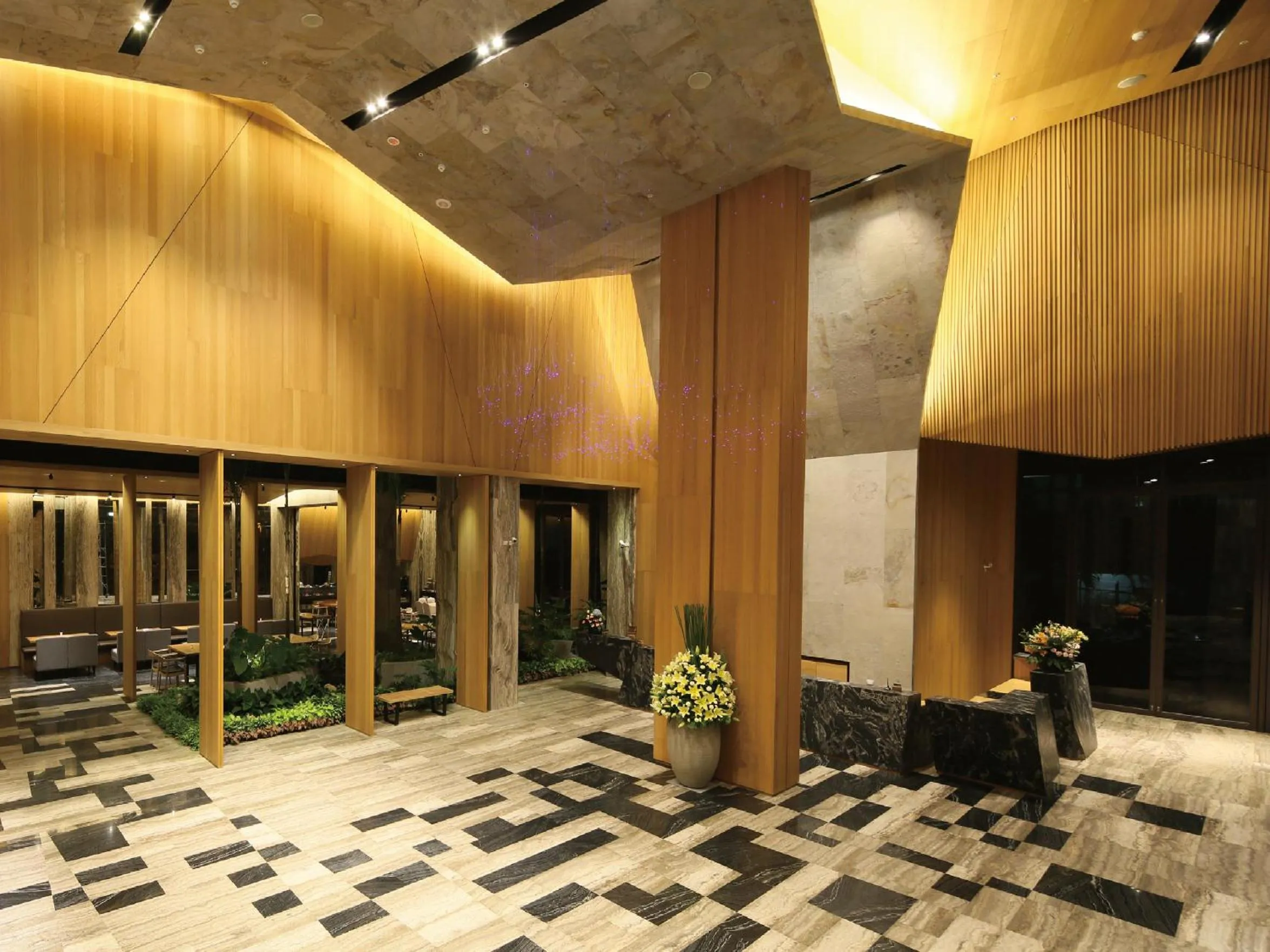 Lobby or reception in South Urban Hotel