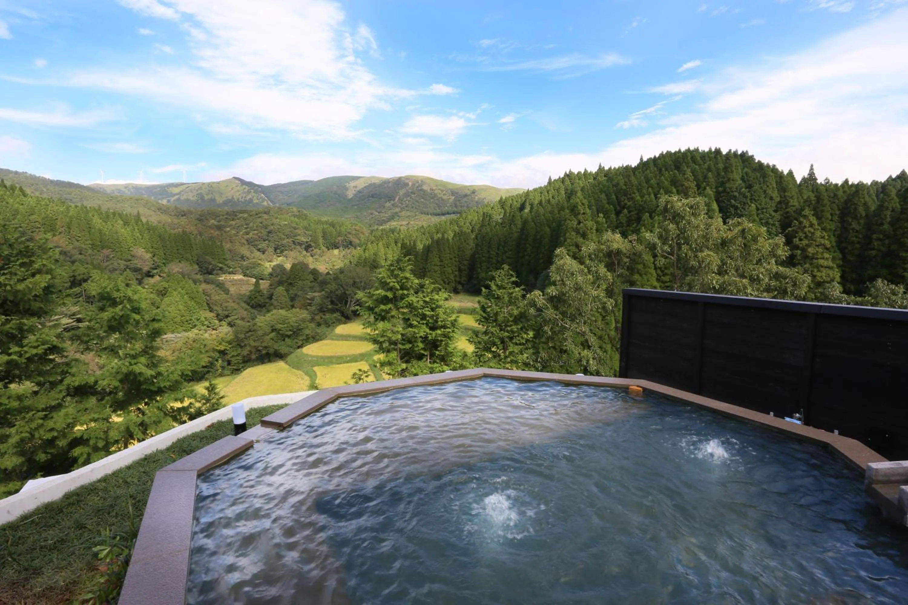 Hot Spring Bath in Gekkoju Kurokawa