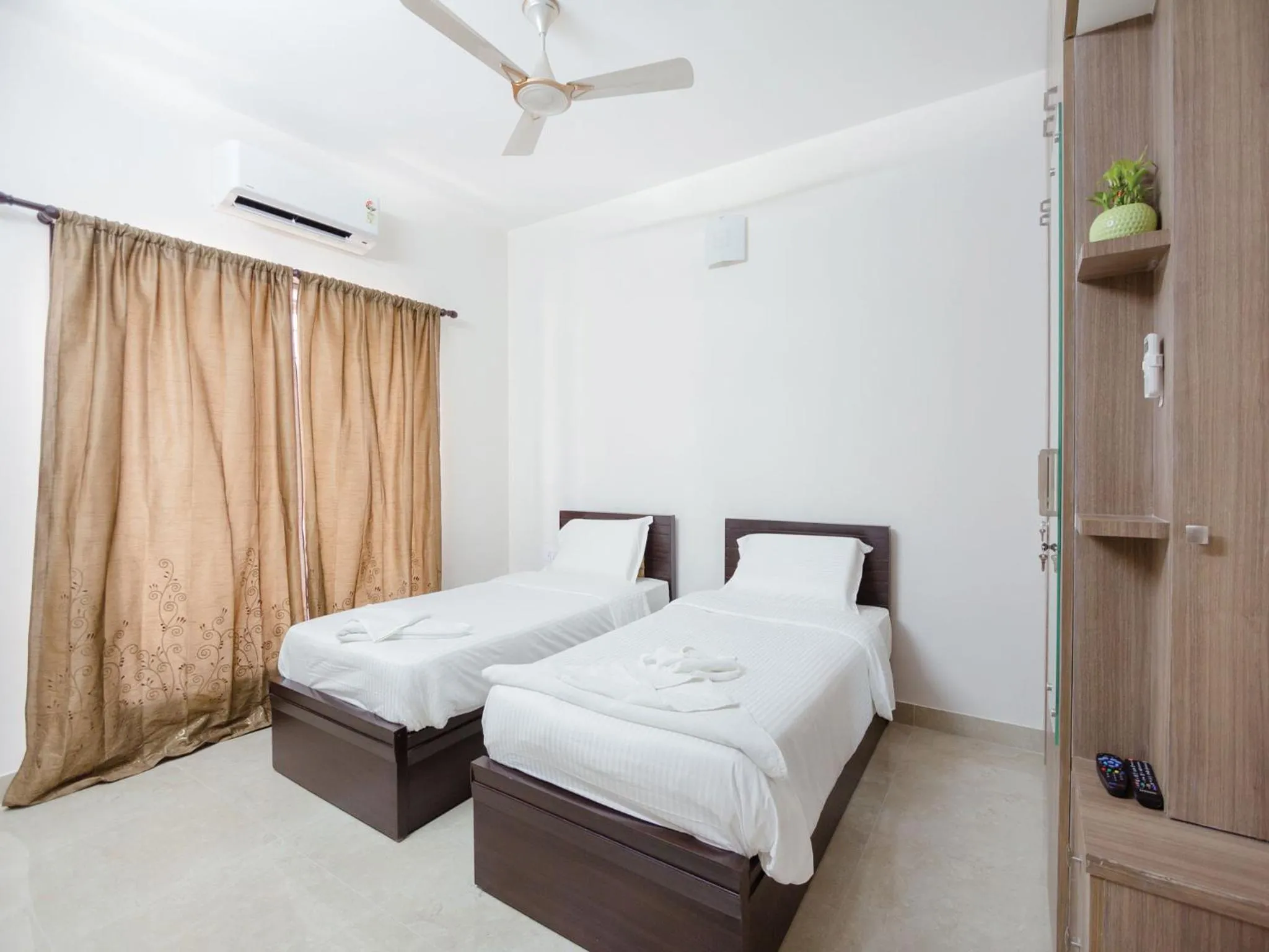 Bedroom, Bed in Kolam Serviced Apartments - Adyar.
