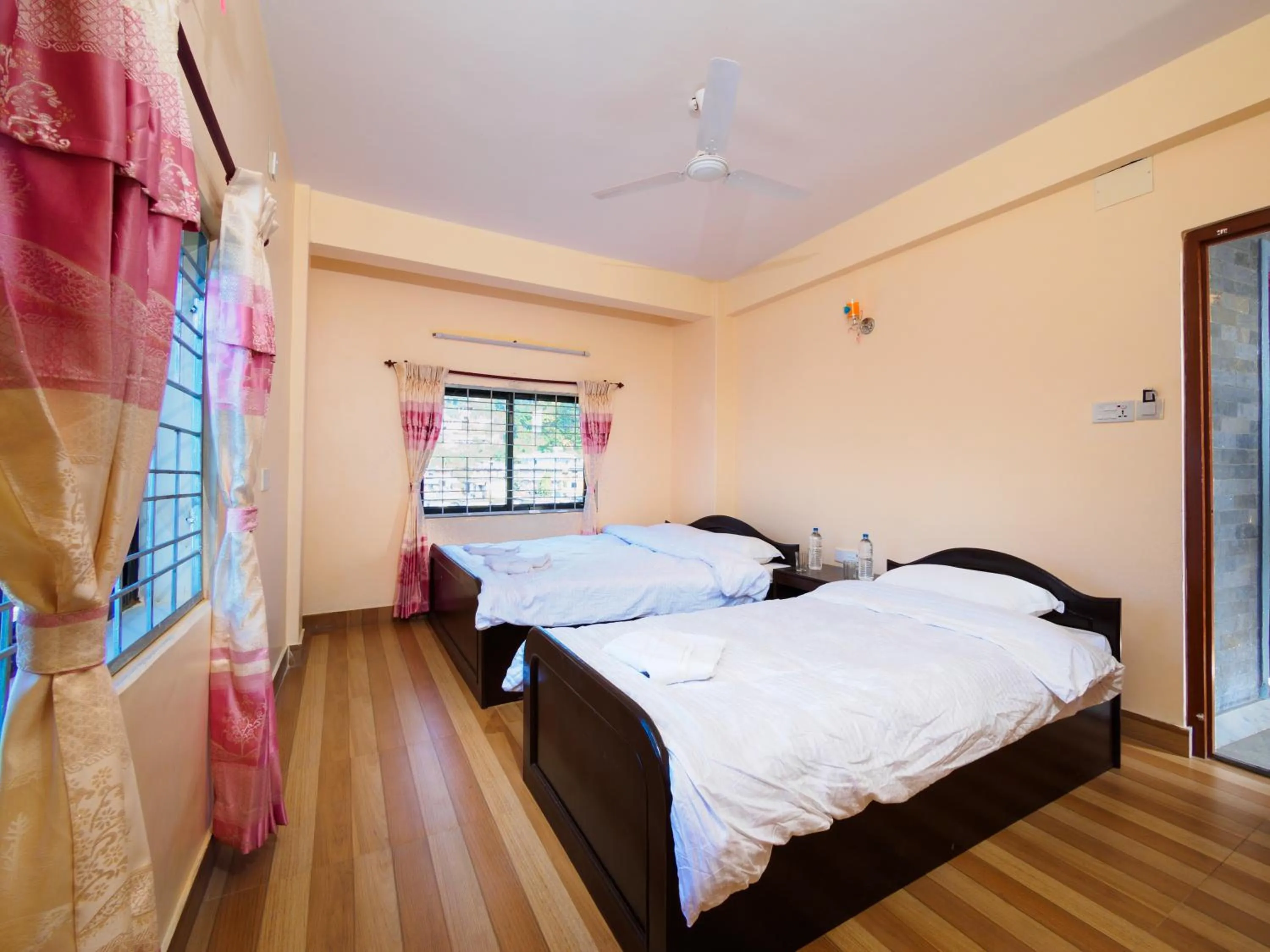 Photo of the whole room, Bed in Hotel Sunflower