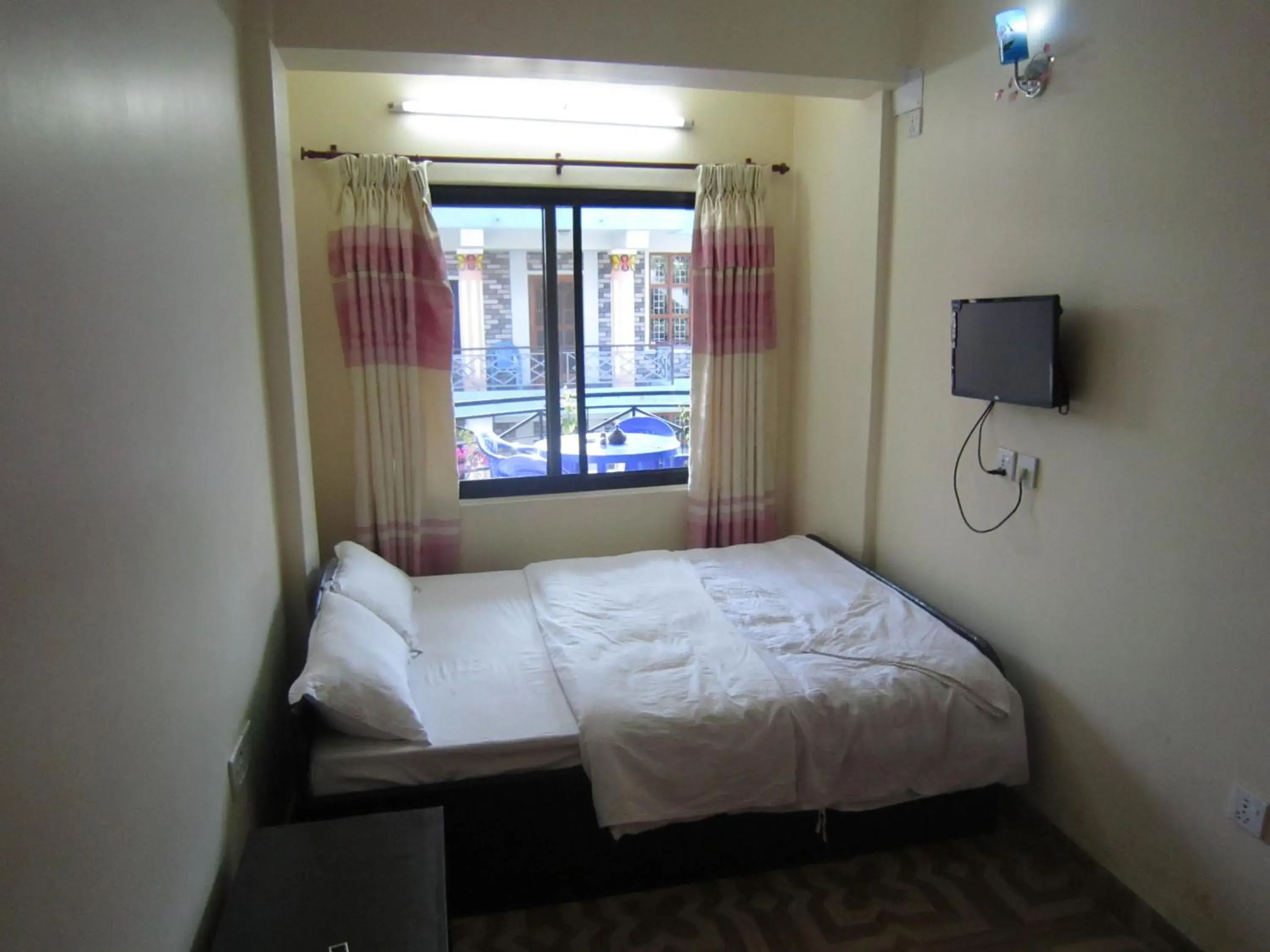 Standard Double or Twin Room - single occupancy in Hotel Sunflower Standard Double or Twin Room - single occupancy in Hotel Sunflower
