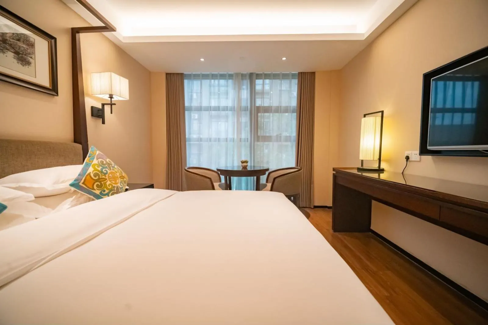 Property building, Bed in SSAW Boutique Shanghai South Xuhui RiYueGuang