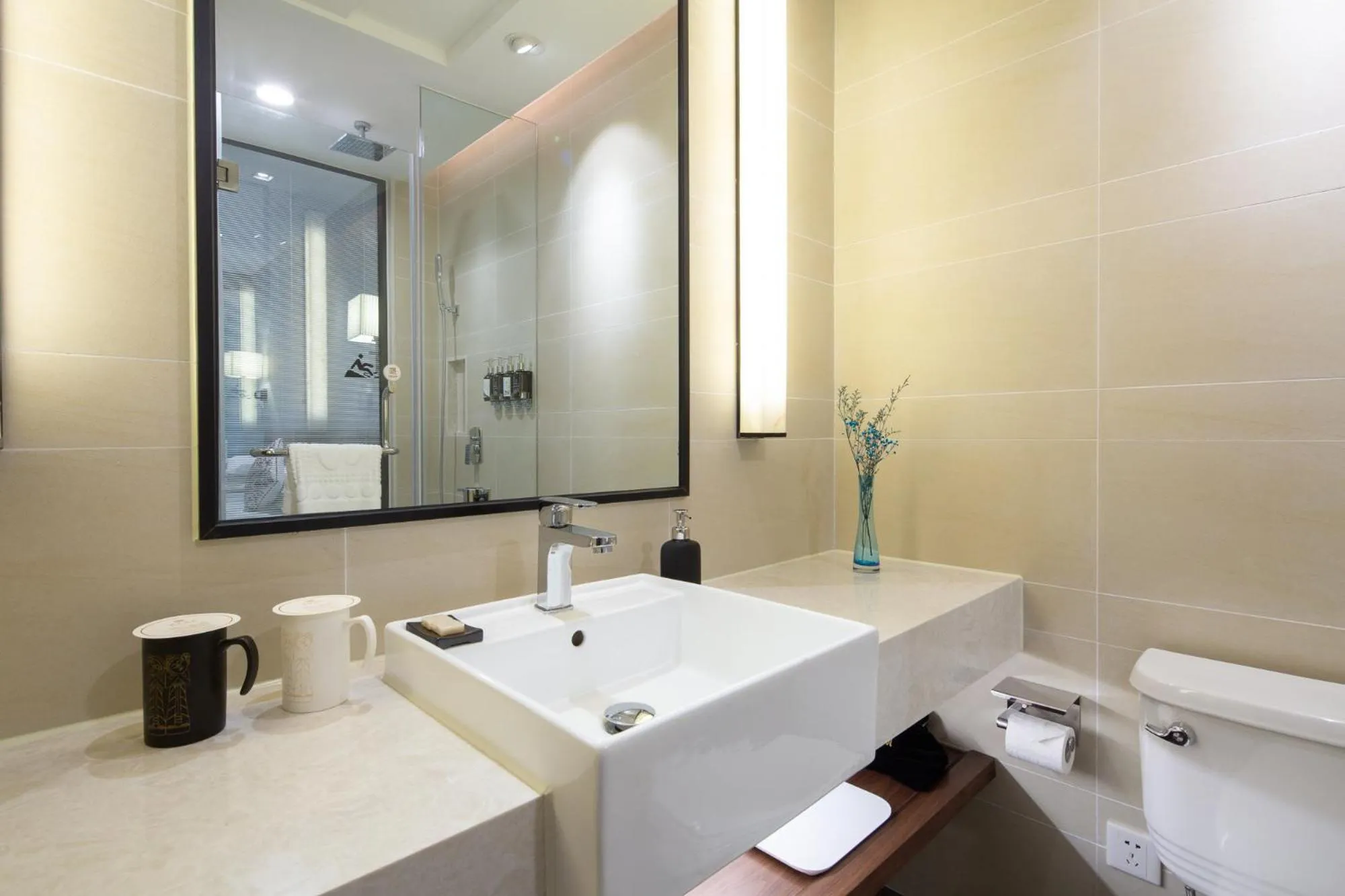 Toilet in SSAW Boutique Shanghai South Xuhui RiYueGuang