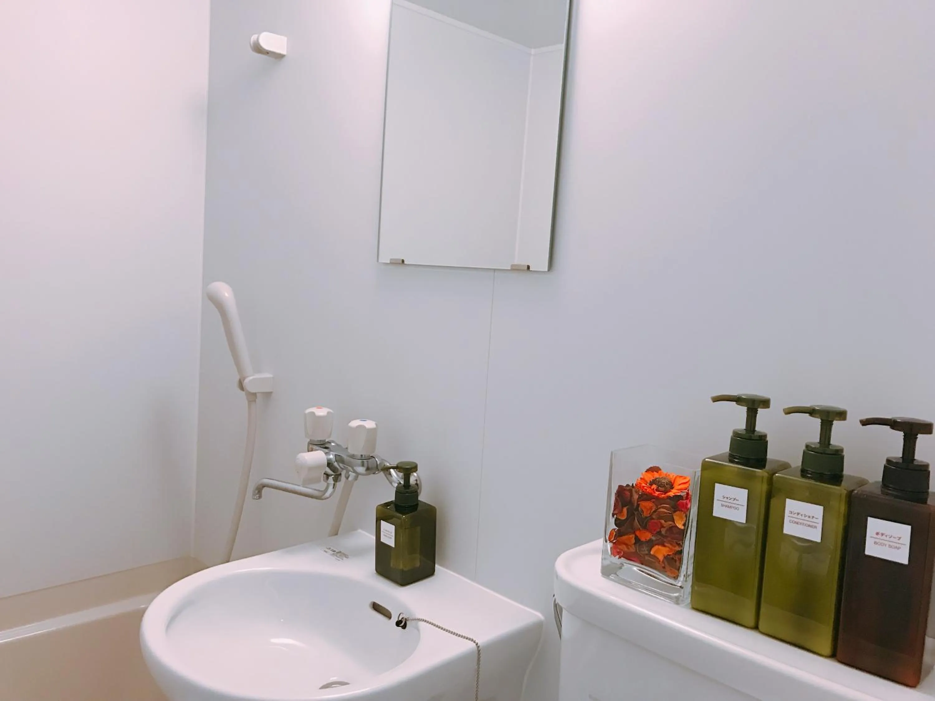 Photo of the whole room in Sarangbang