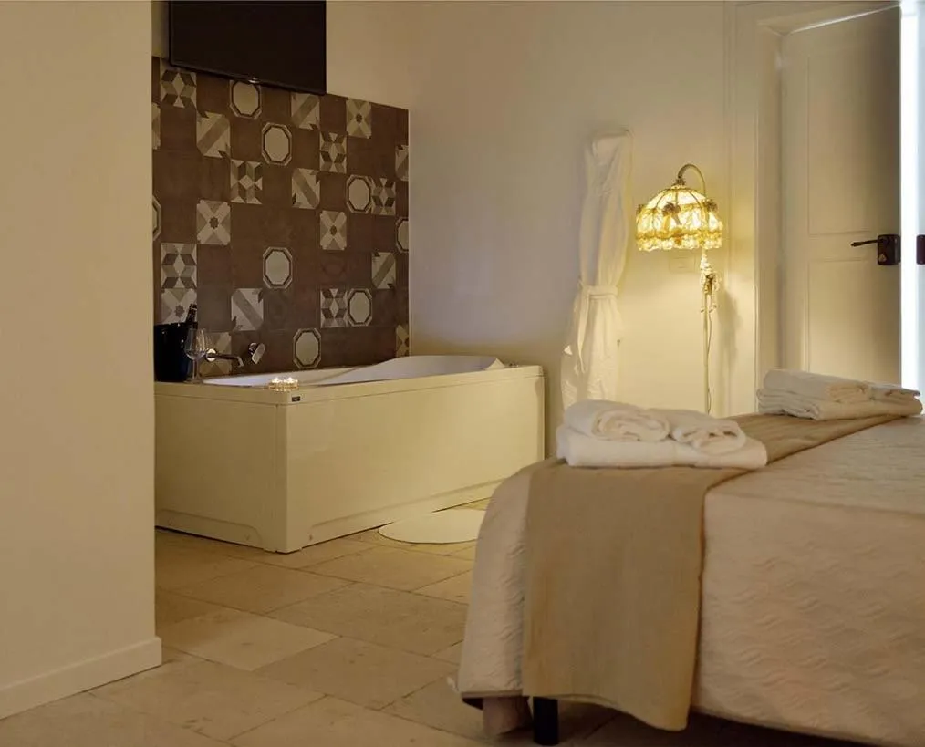 Living room, Bed in Palazzo Kapece