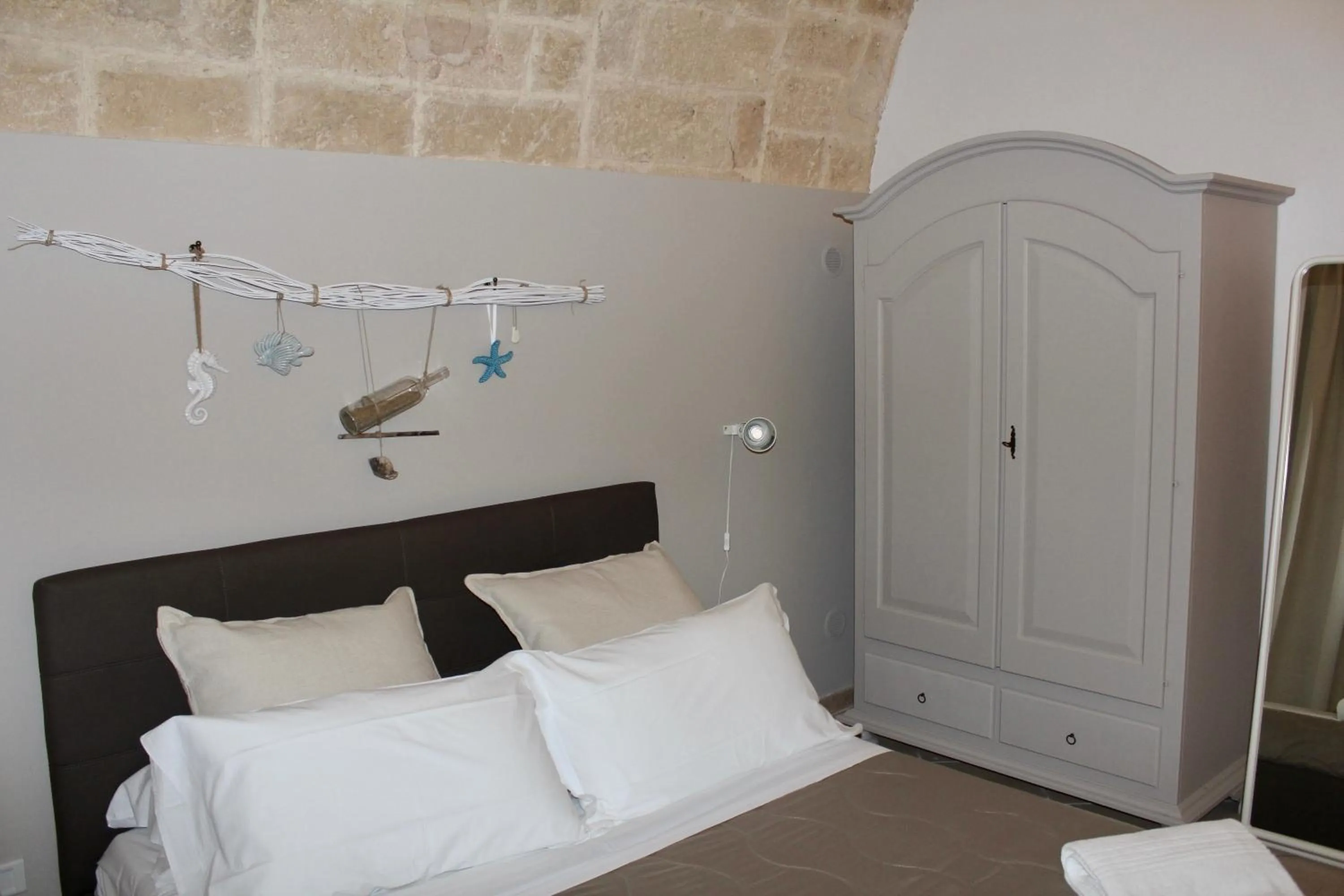 Photo of the whole room, Bed in Palazzo Kapece