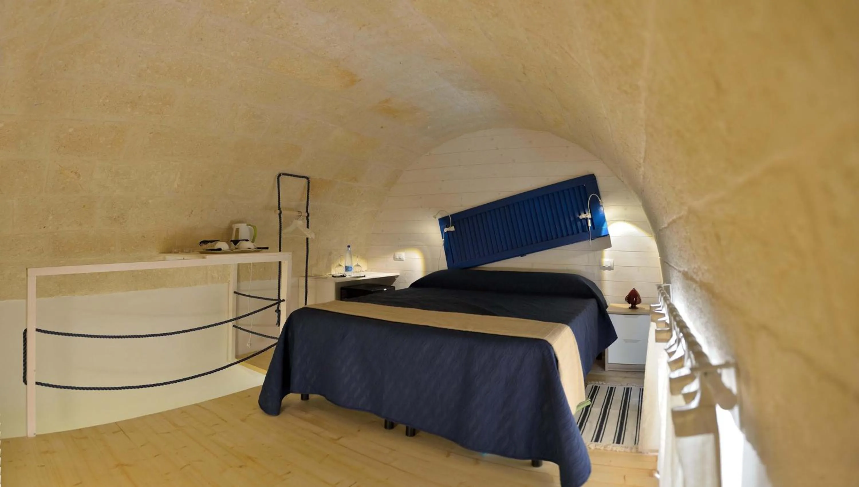 Bedroom, Bed in Palazzo Kapece