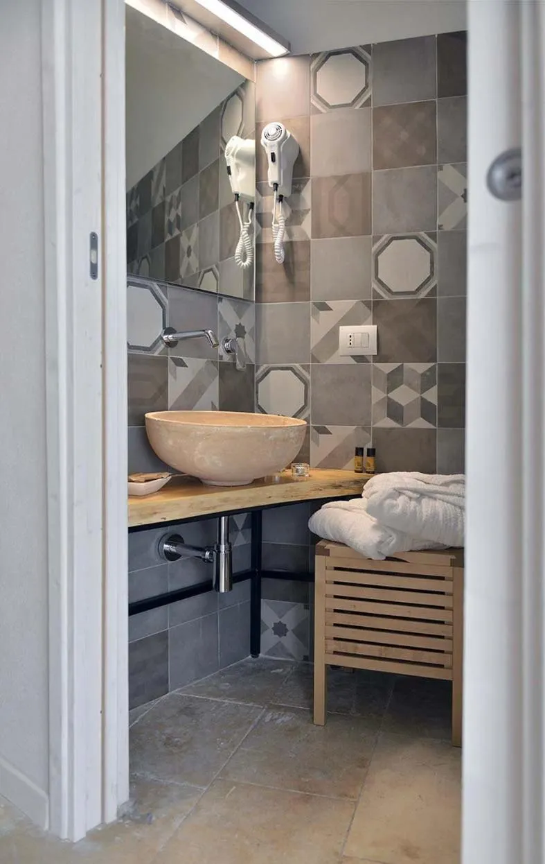 Bathroom in Palazzo Kapece