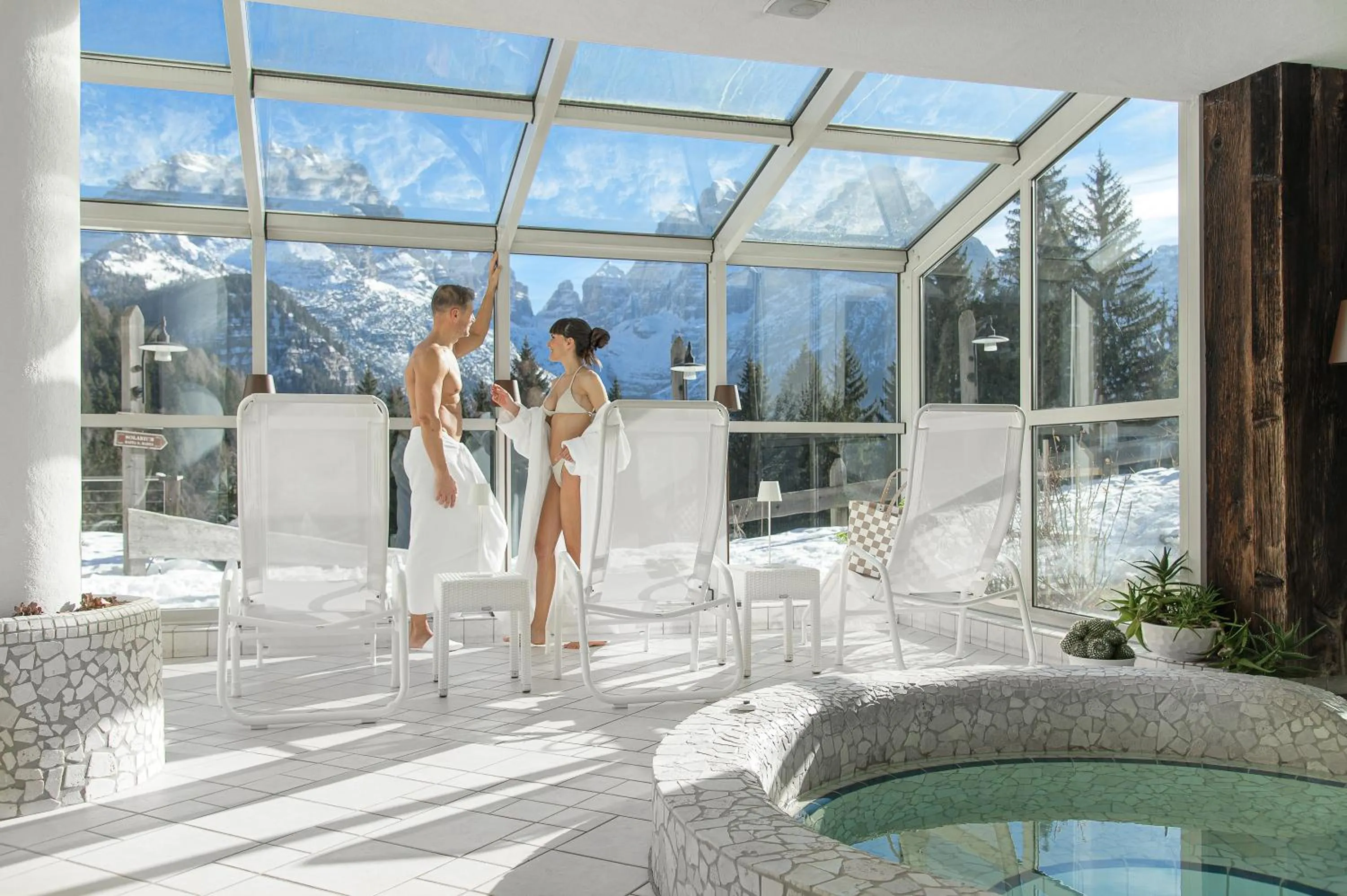 Swimming pool in Bio Hotel Hermitage