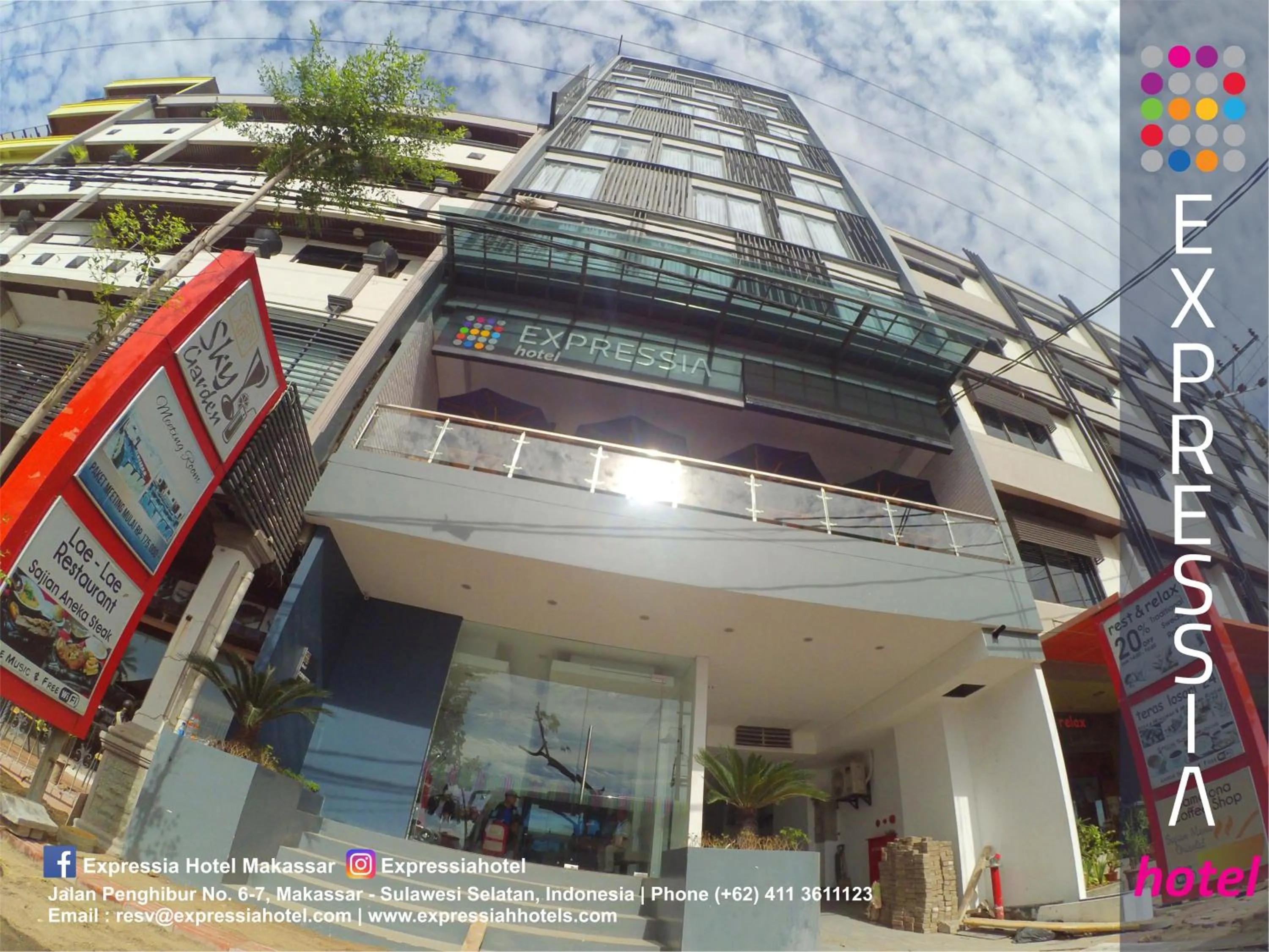 Property building in Expressia Hotel Makassar