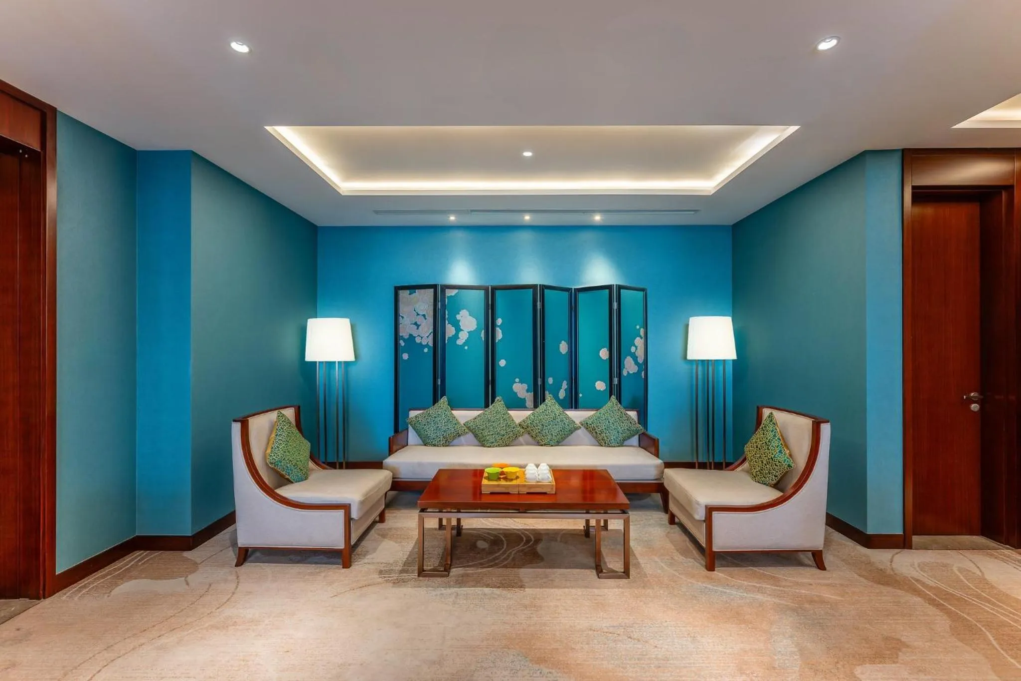 Restaurant/places to eat in Holiday Inn Neijiang Riverside by IHG