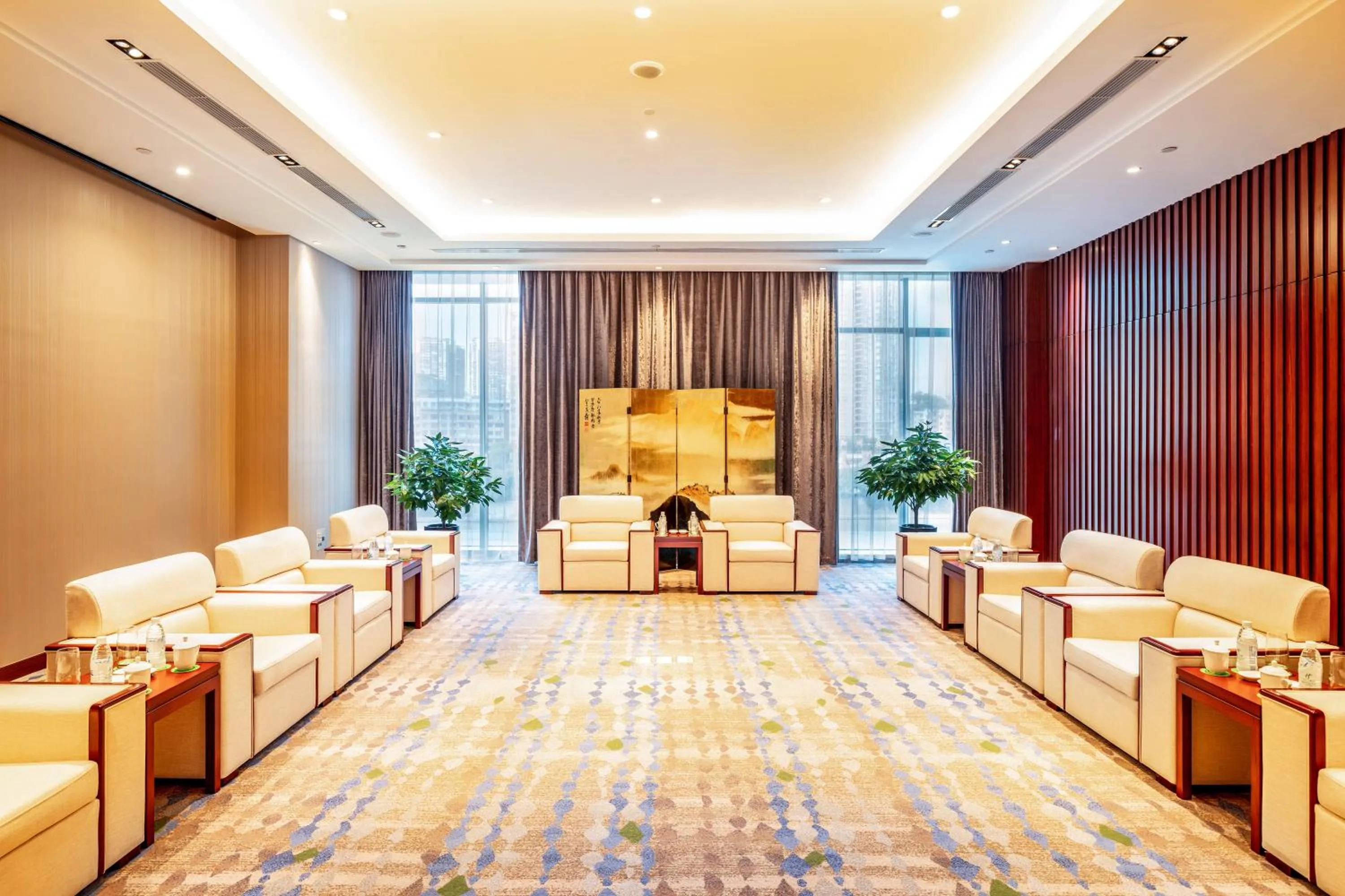 Meeting/conference room in Holiday Inn Neijiang Riverside by IHG