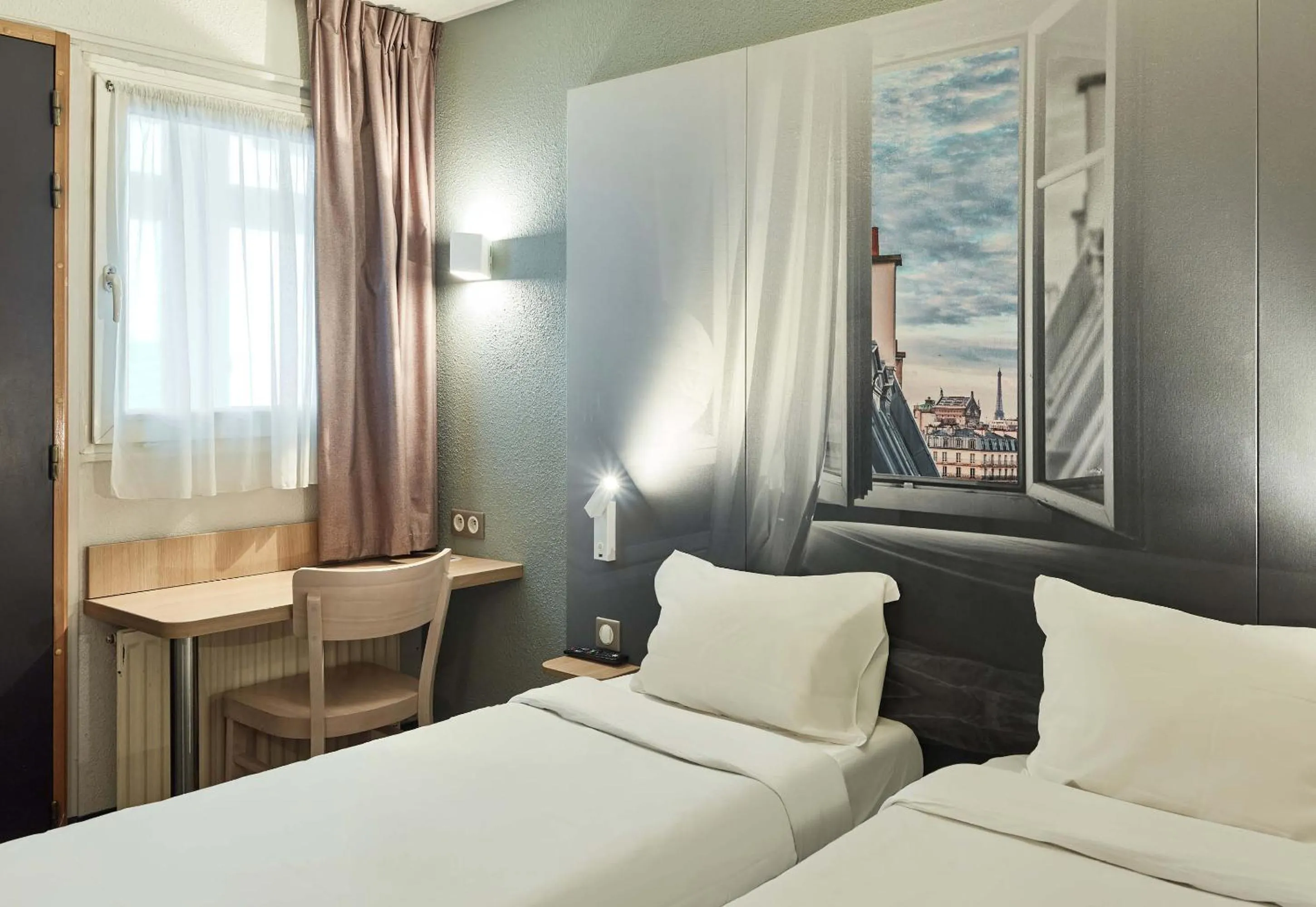 Bedroom, Bed in B&B HOTEL Orgeval