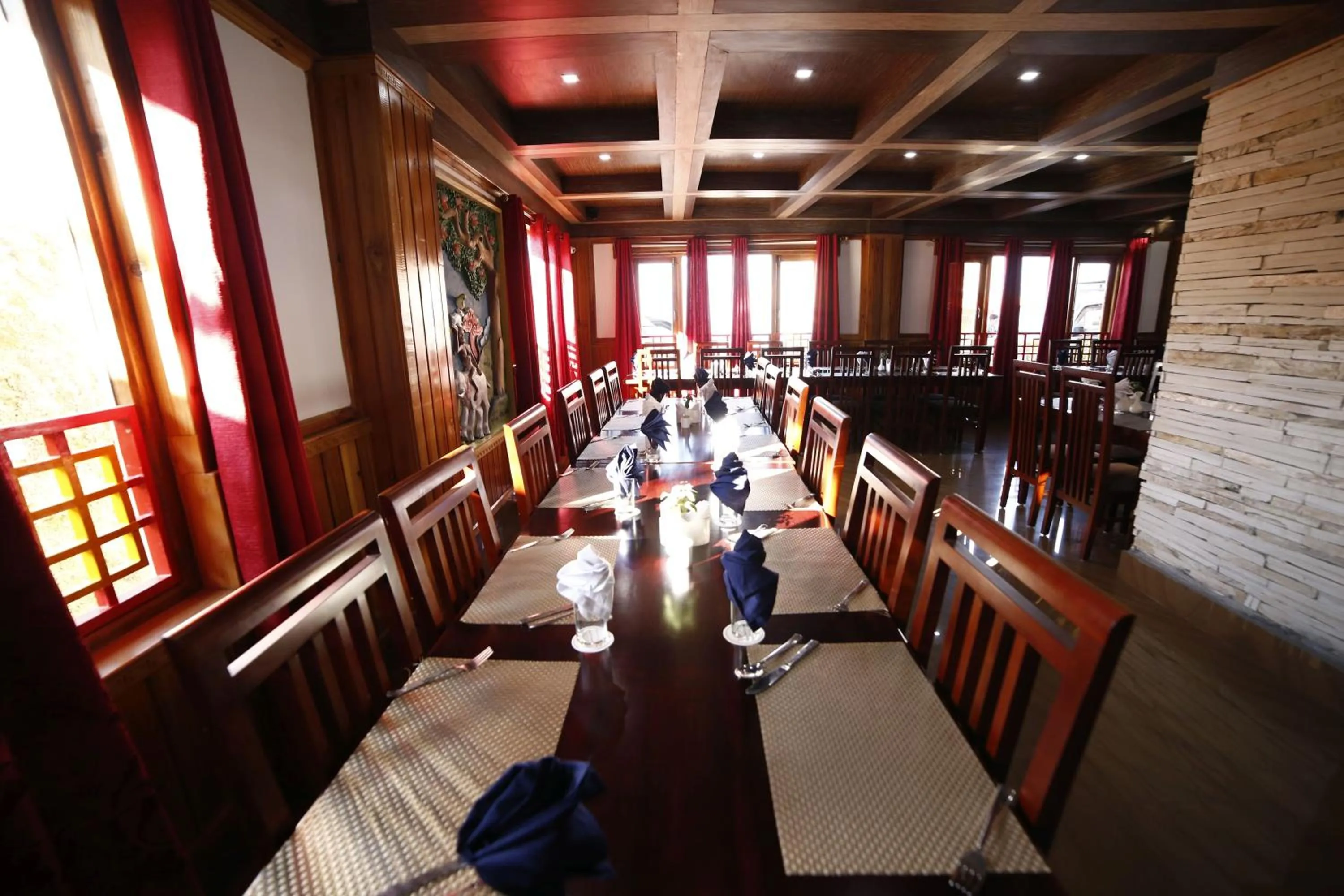 Restaurant/places to eat in Buddha Retreat