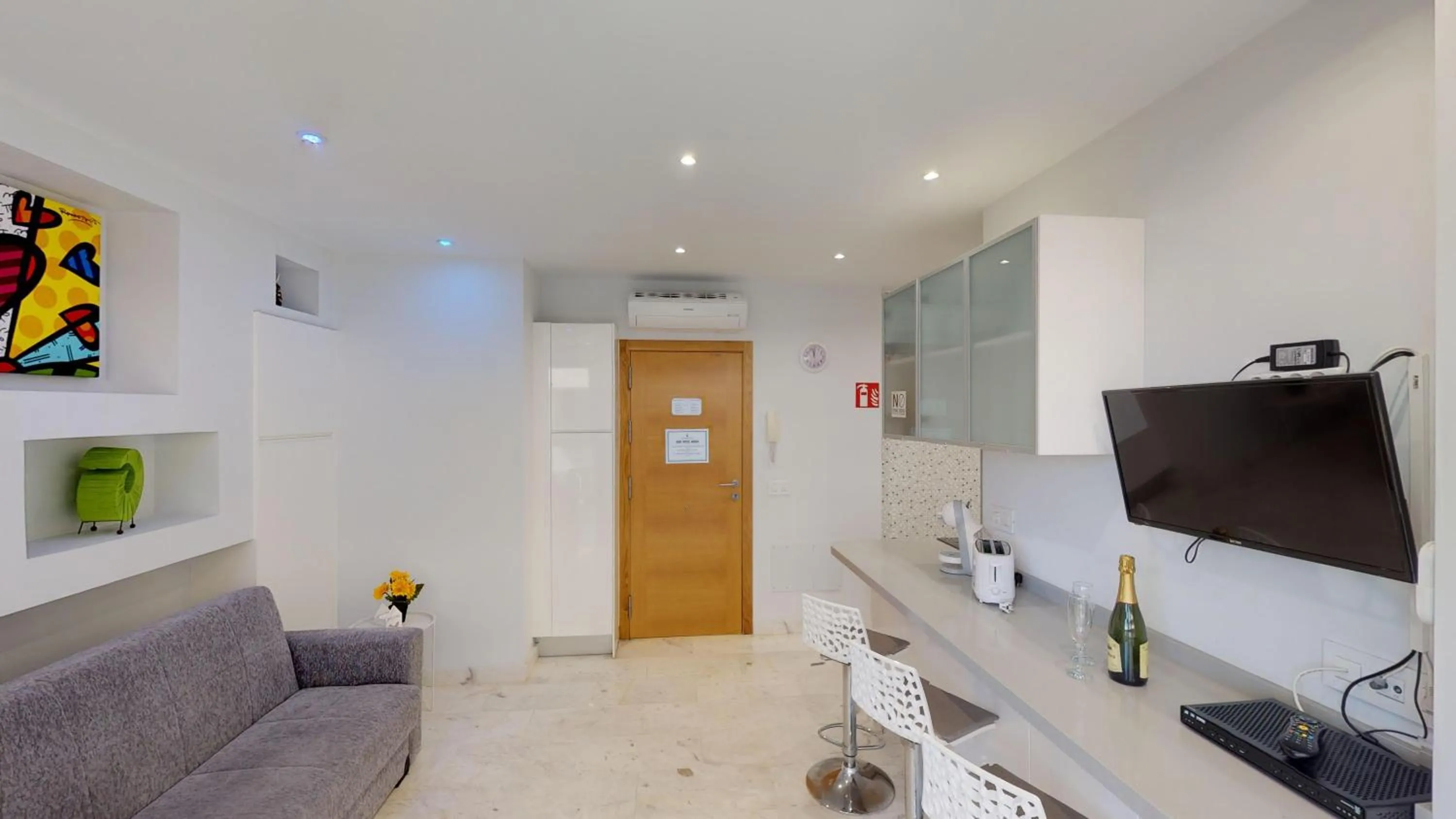 Marina Suite