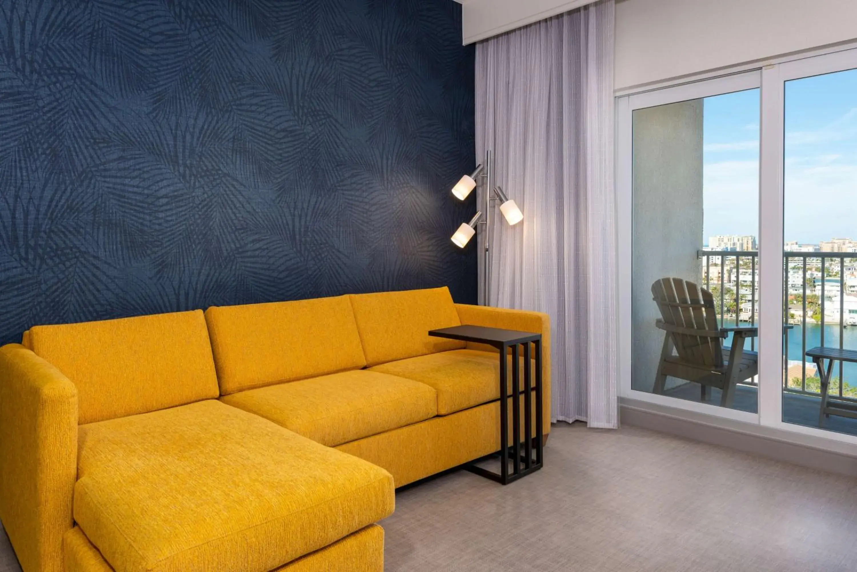 Living room in Hampton Inn and Suites Clearwater Beach Living room in Hampton Inn and Suites Clearwater Beach