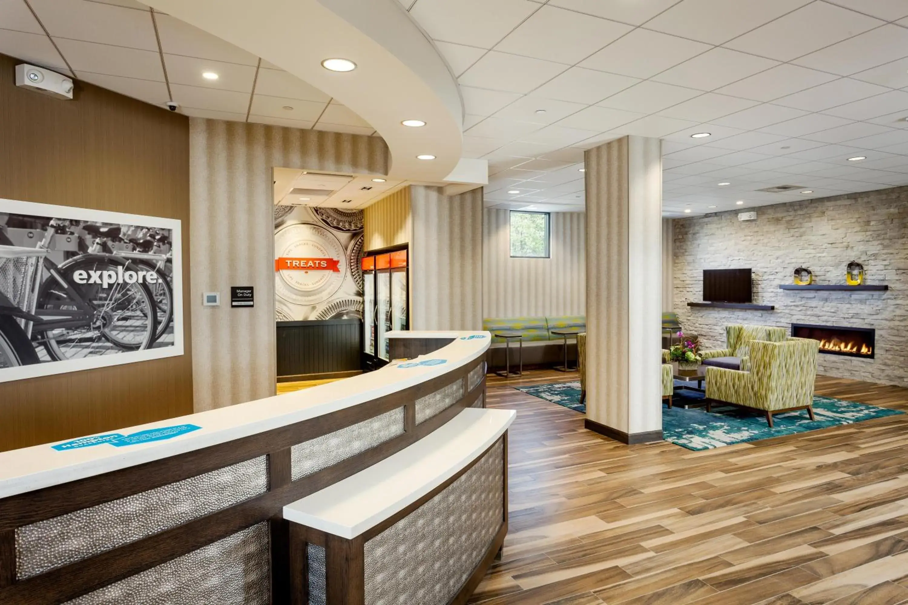 Lobby or reception in Hampton Inn & Suites by Hilton Seattle/Northgate Lobby or reception in Hampton Inn & Suites by Hilton Seattle/Northgate