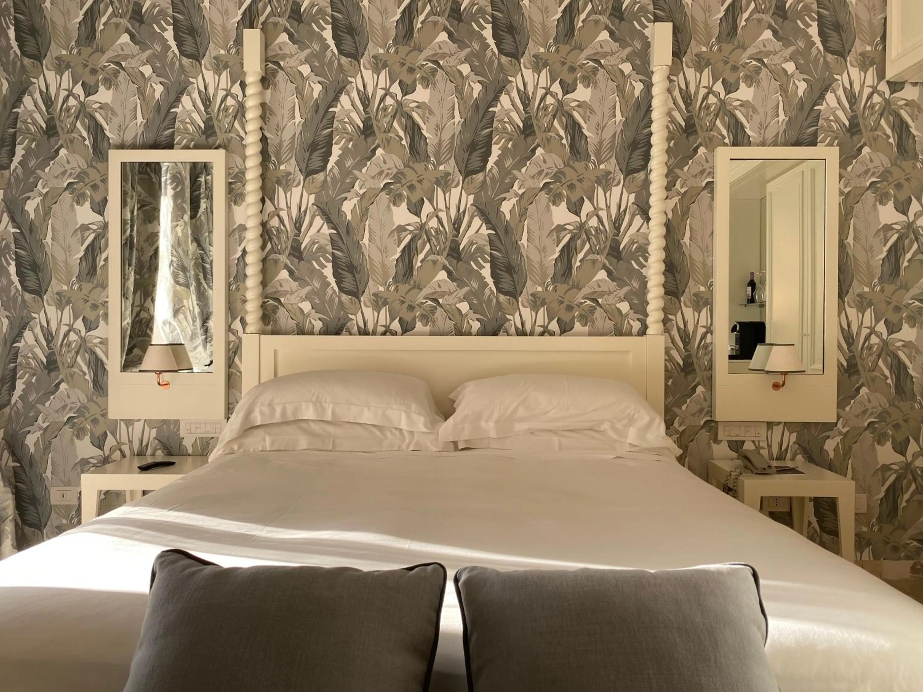 Bed in Villa Marina Capri