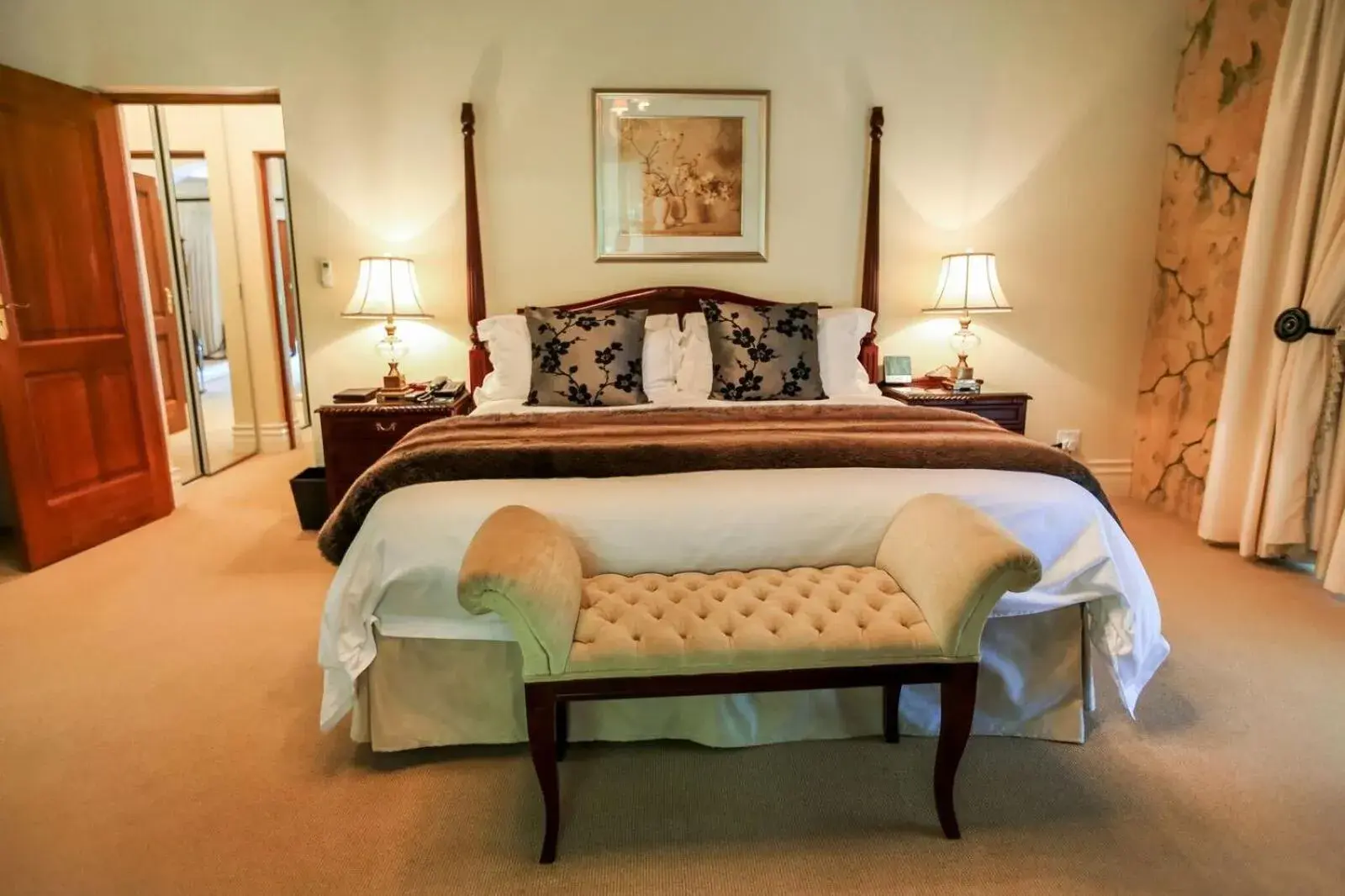 Suite - single occupancy in Summerfield Botanical Garden & Exclusive Resort Suite - single occupancy in Summerfield Botanical Garden & Exclusive Resort