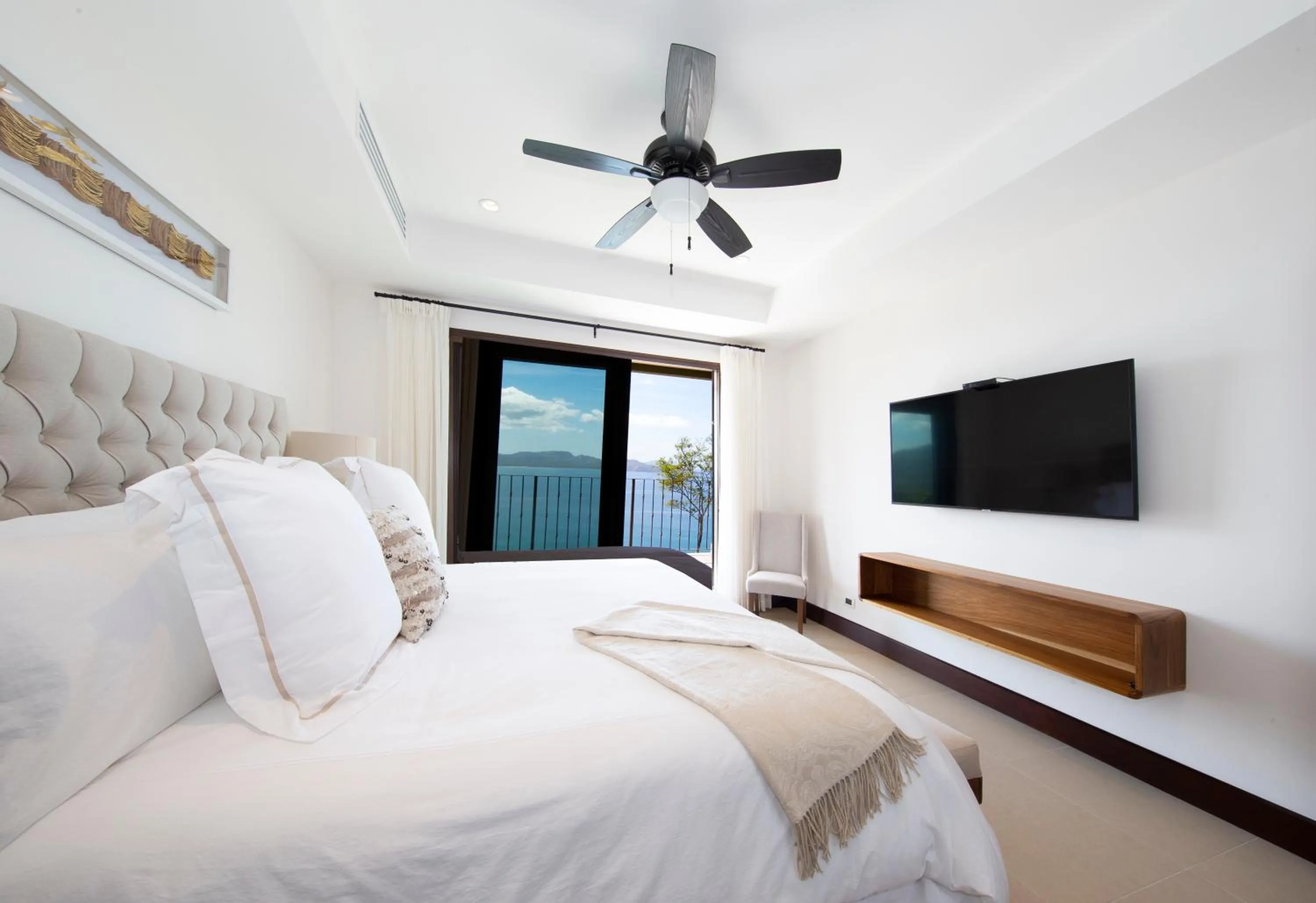 Bedroom, Bed in 360 Splendor Del Pacifico Residences