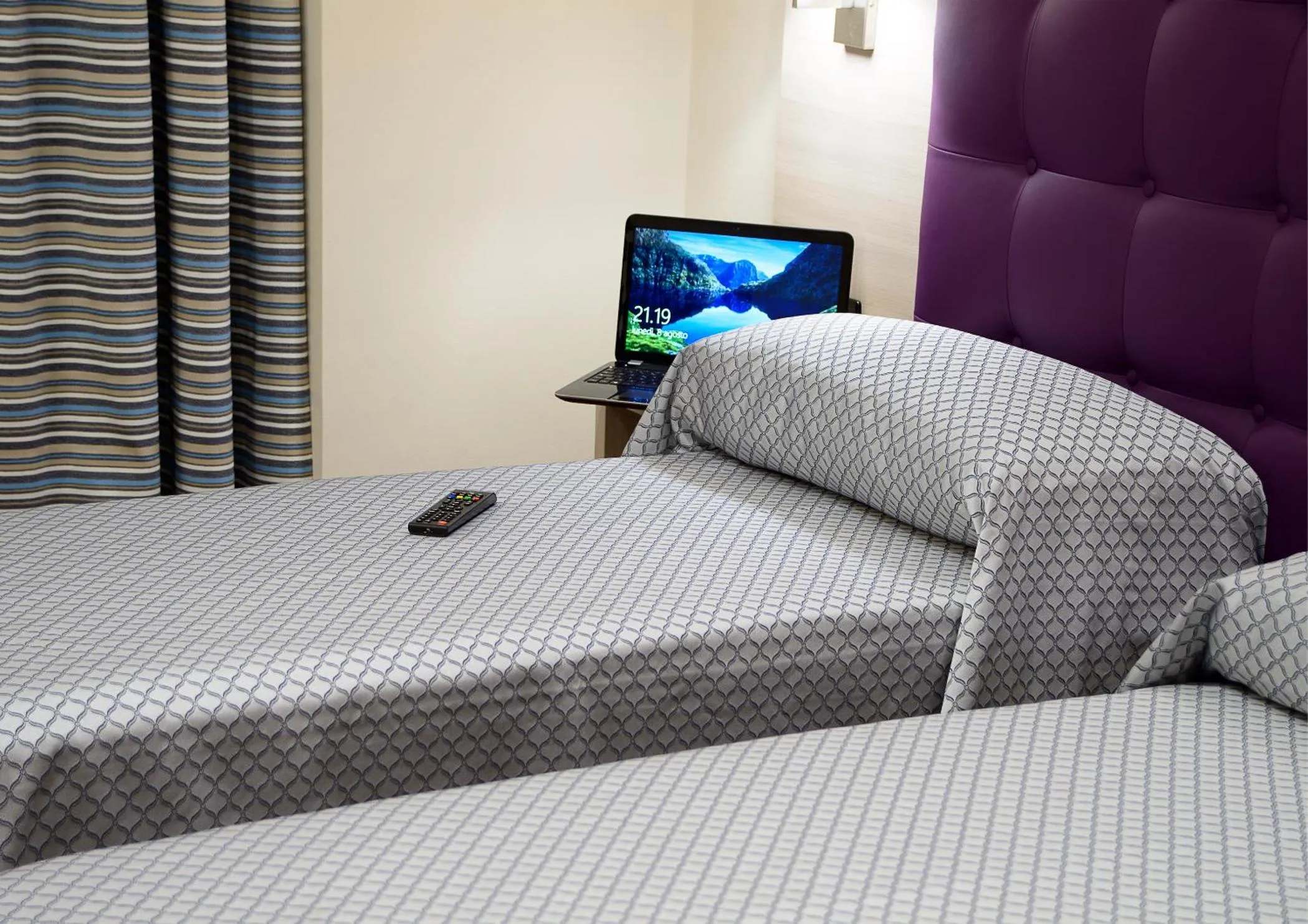 TV and multimedia, Bed in Hotel Torino Porta Susa