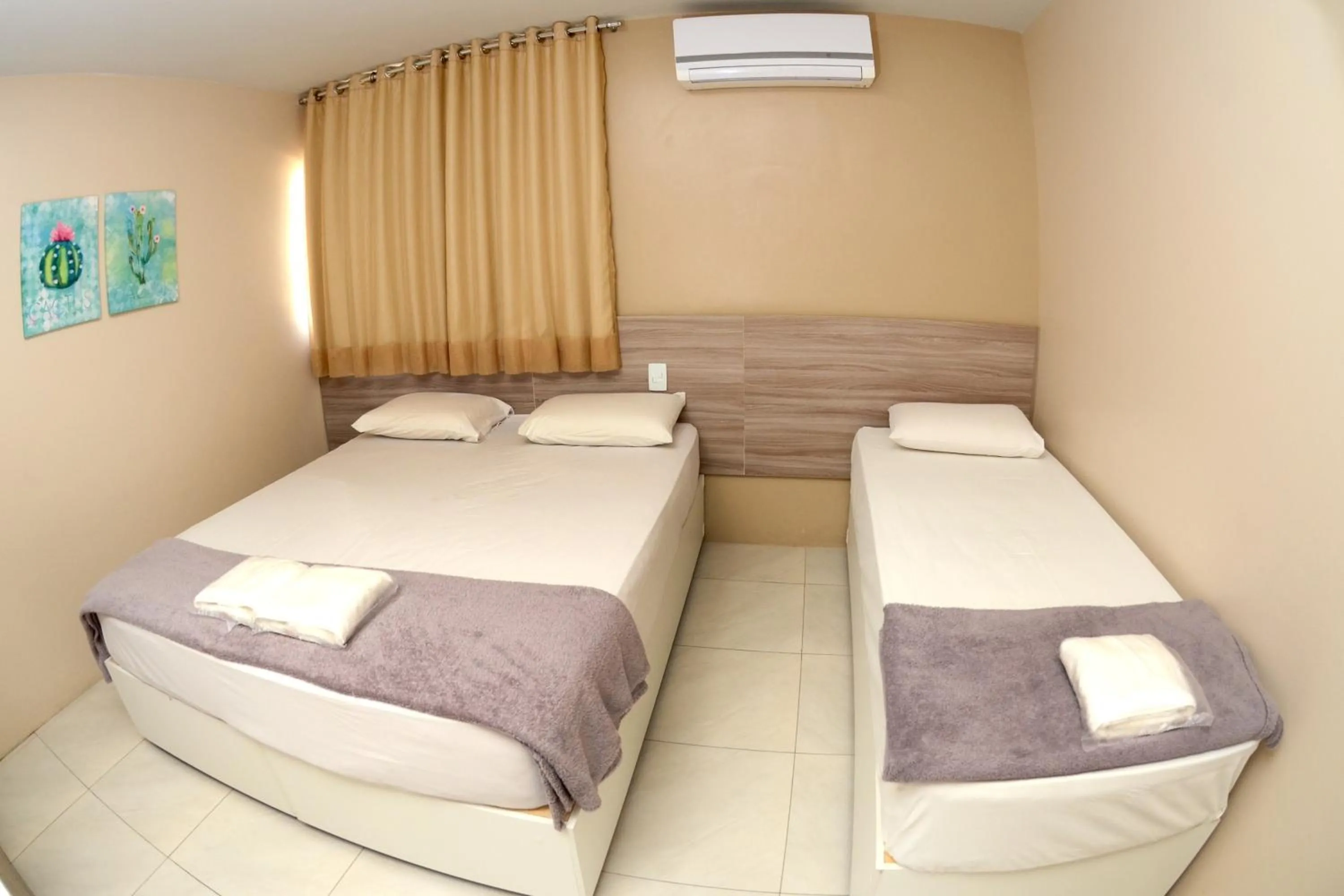 Photo of the whole room, Bed in Hotel Itaparica