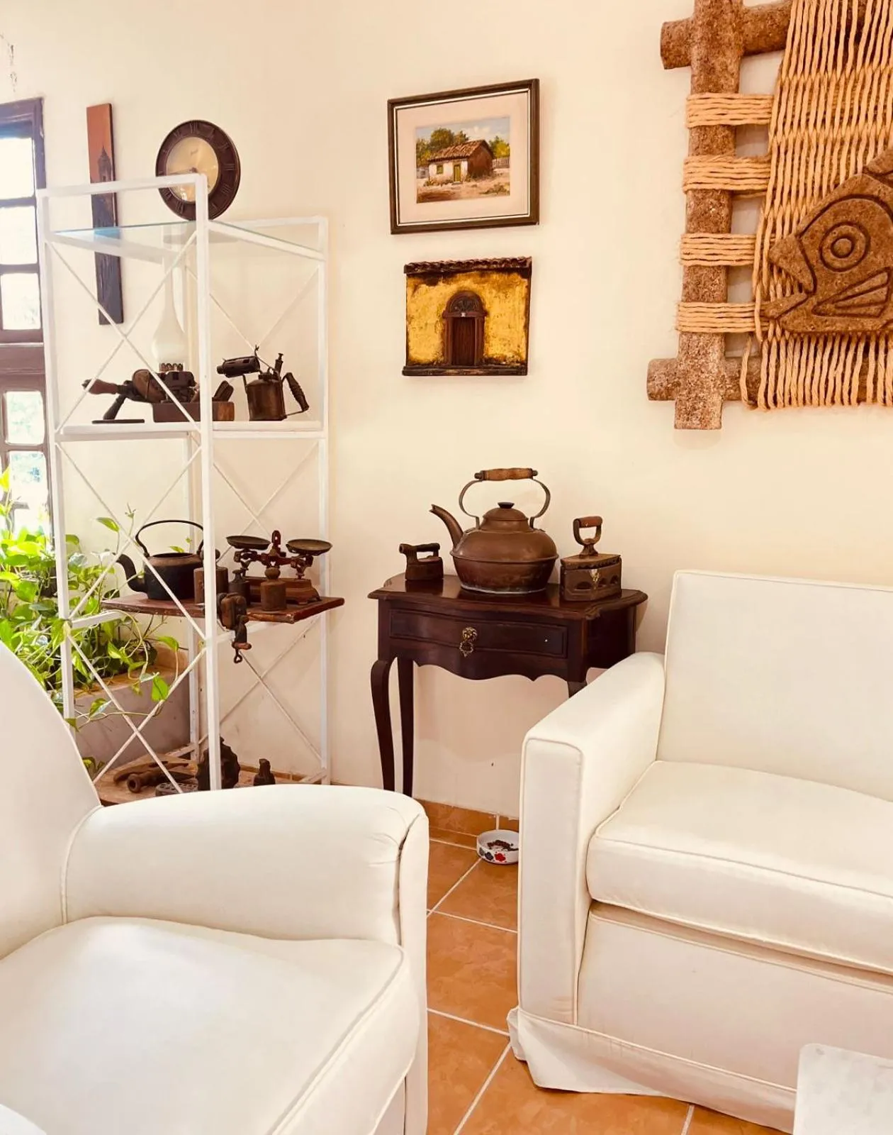 Seating area in Pauba Praia Hotel