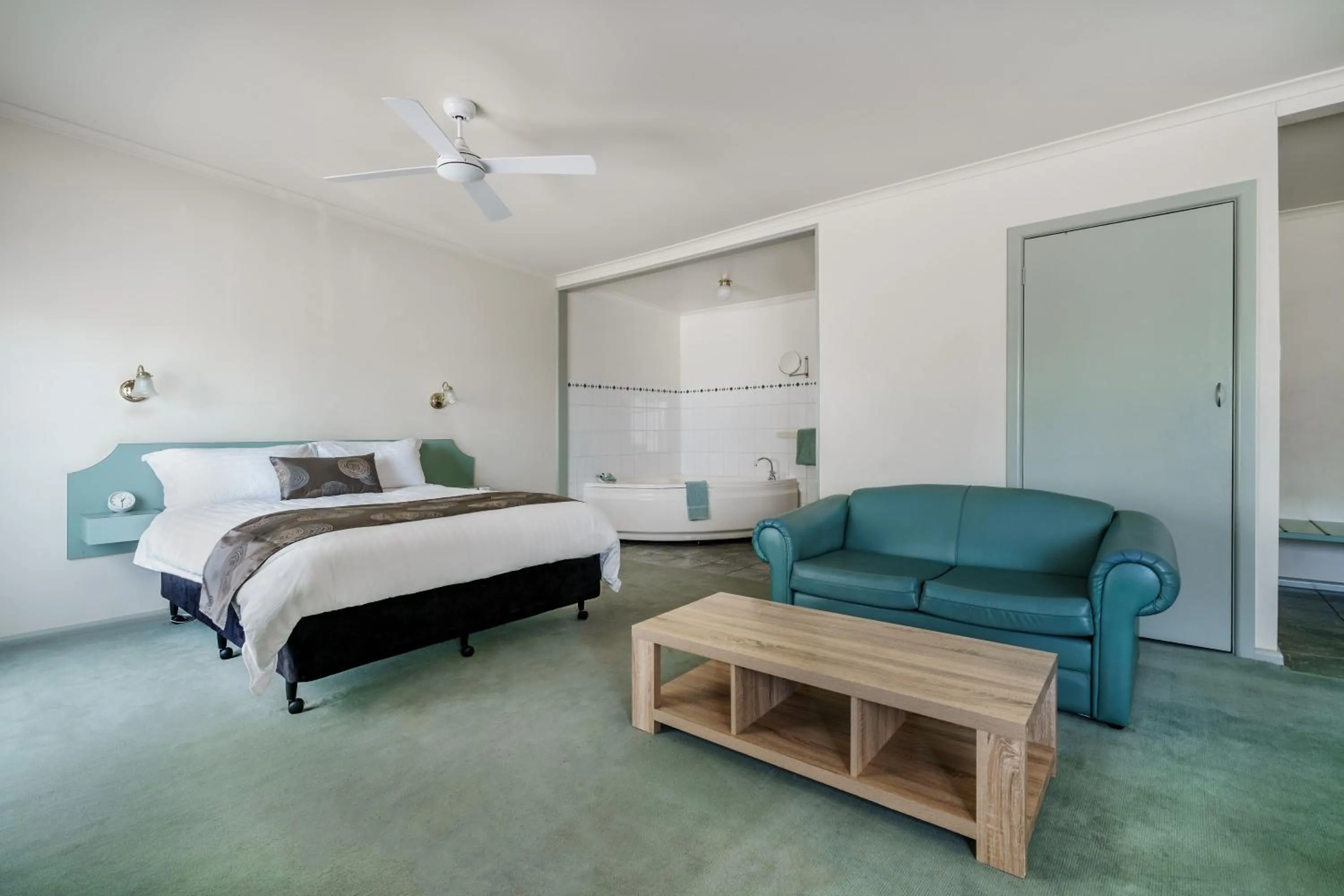 Bed in Kerang Valley Resort