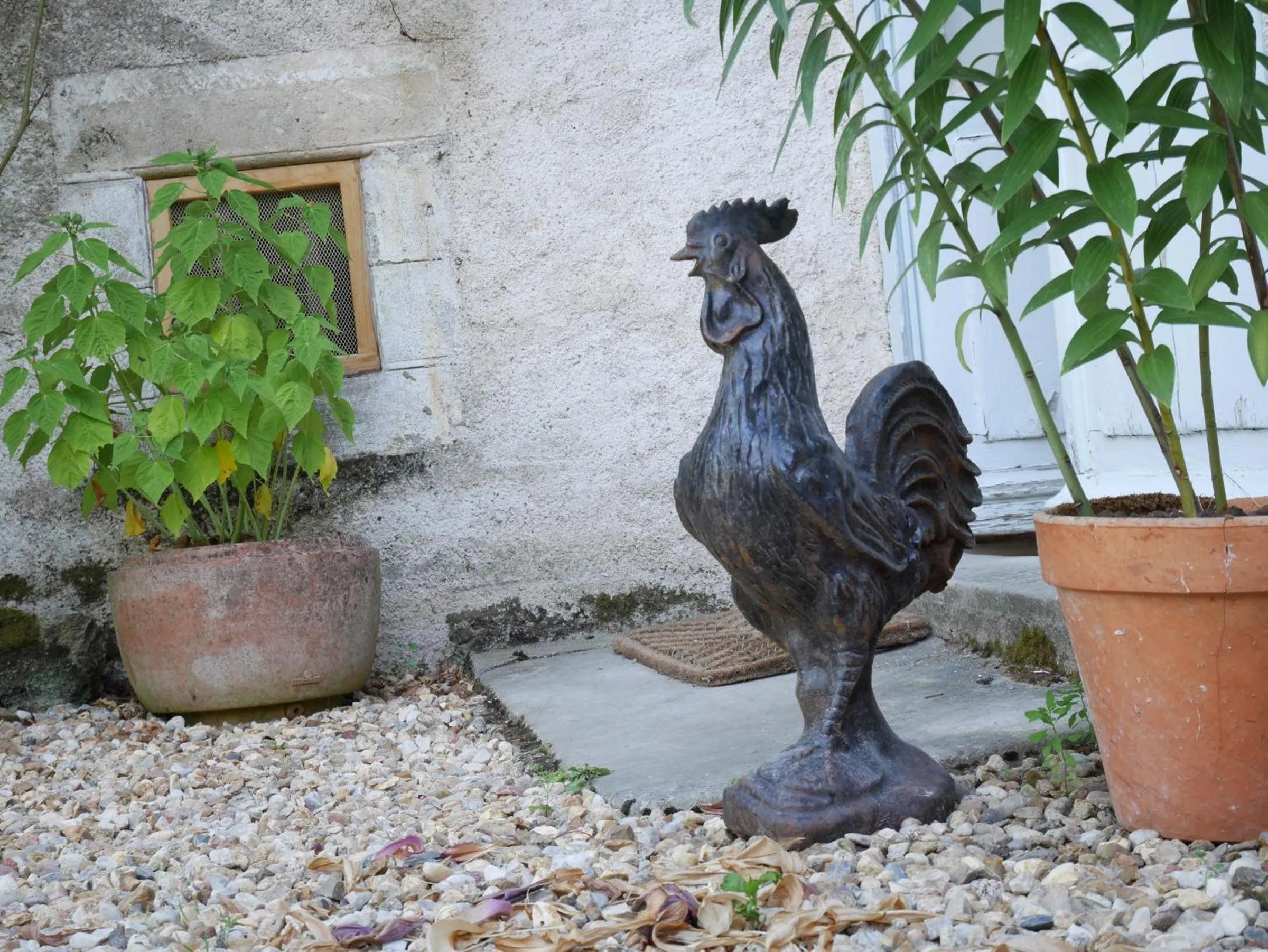 Decorative detail in L'Arbre D'Ange