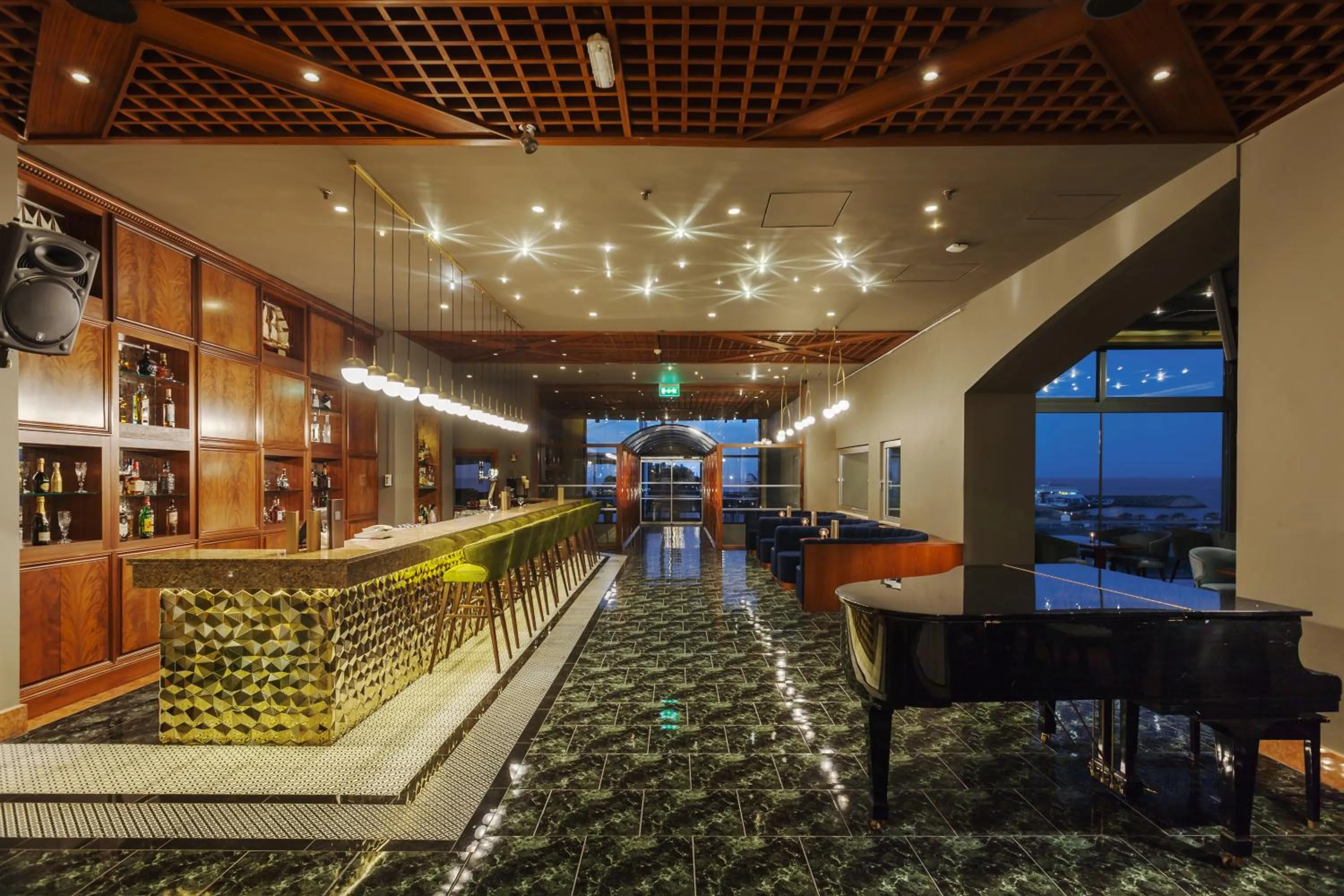 Lounge or bar in St Raphael Resort