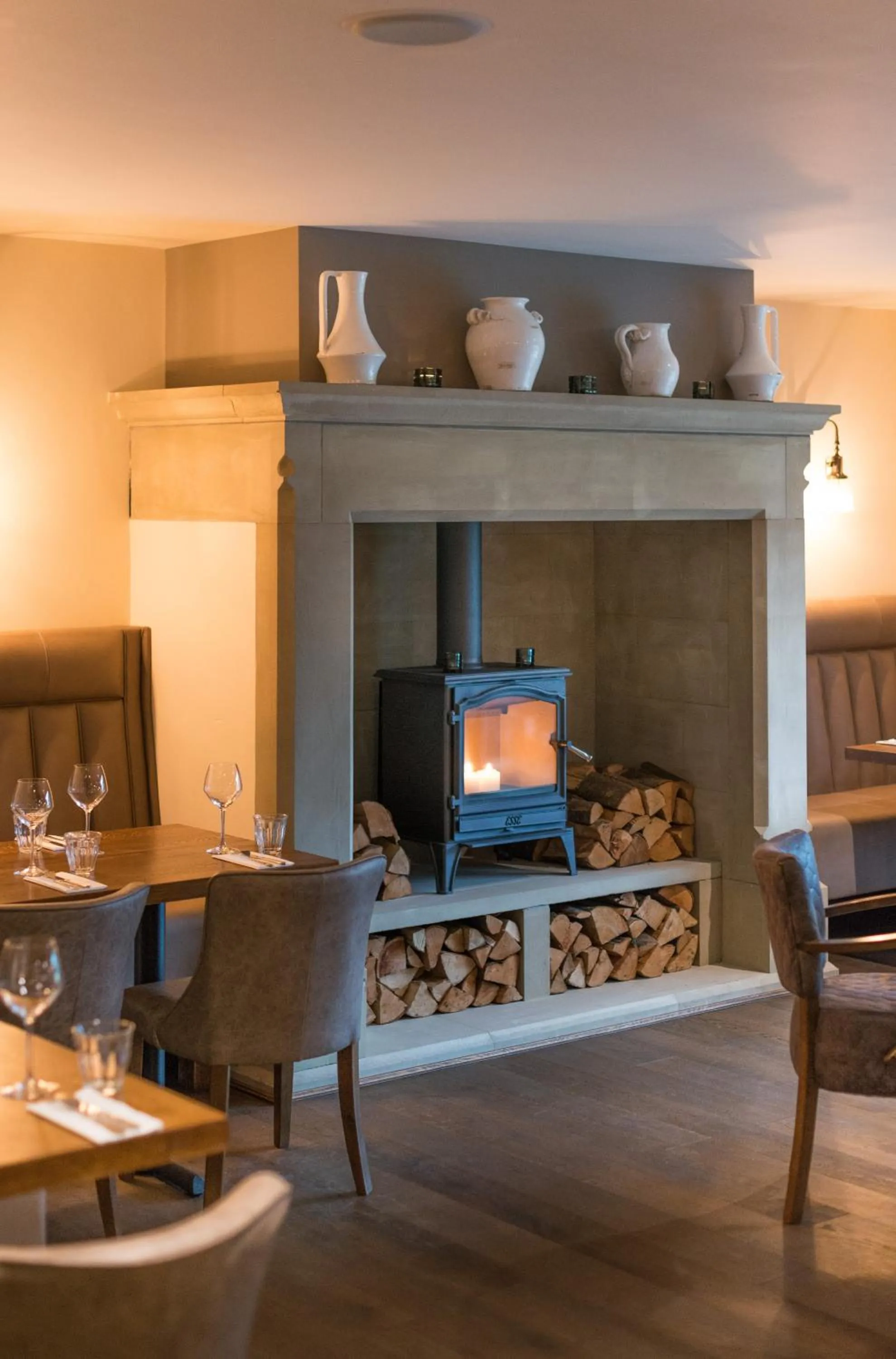 Restaurant/places to eat in Forest