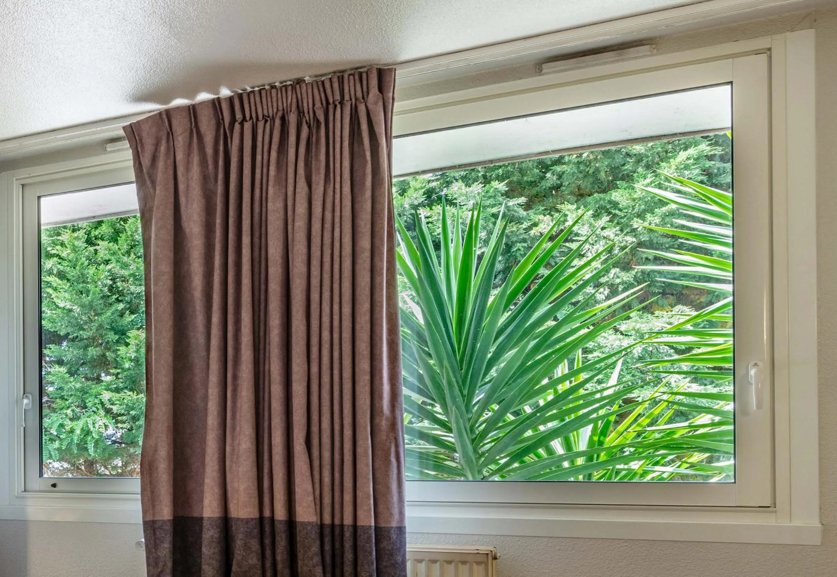Bedroom in B&B HOTEL Quimper Sud Bénodet