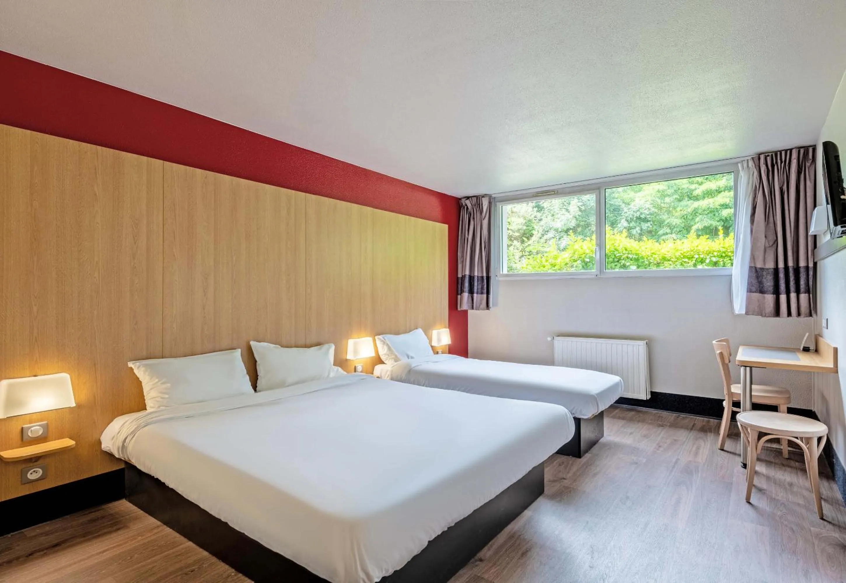 Bedroom, Bed in B&B HOTEL Quimper Sud Bénodet