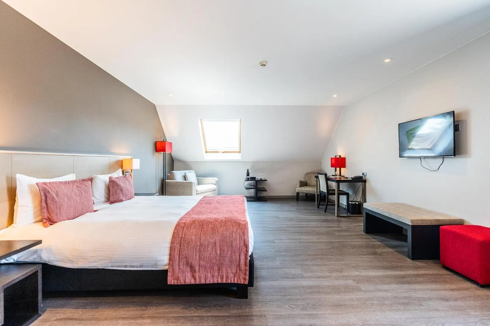 Bed in Relais de L'Empereur